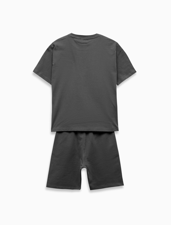 Erkek Çocuk Pamuklu Bisiklet Yaka Kısa Kollu İşlemeli Üst Beli Bağcıklı Şortlu İkili Set