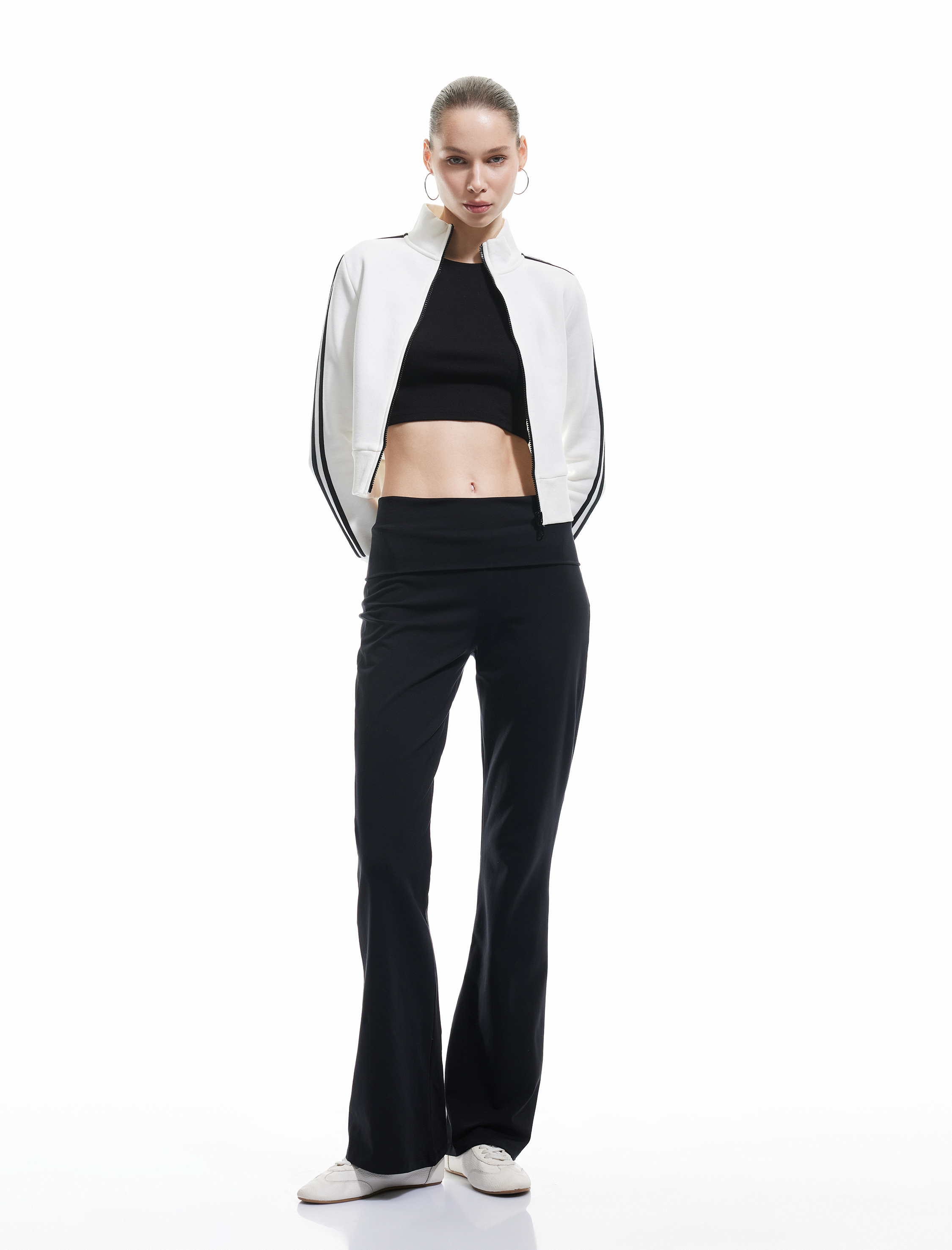   Pamuklu Dar Kesim Beli Katlı İspanyol Paça Eşofman Altı