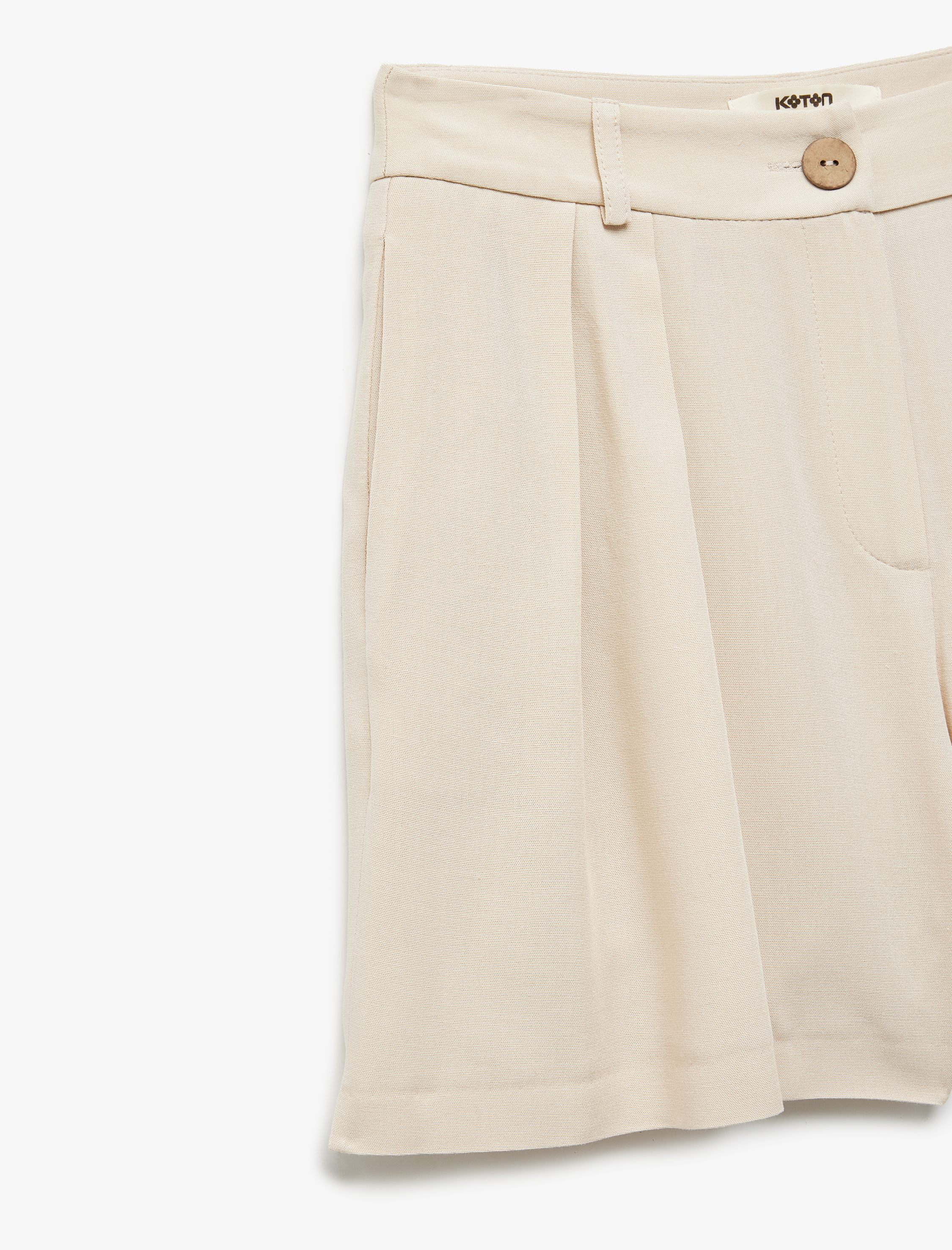   Regular Fit Astarlı Viskon Keten Karışımlı Cepli Mini Şort