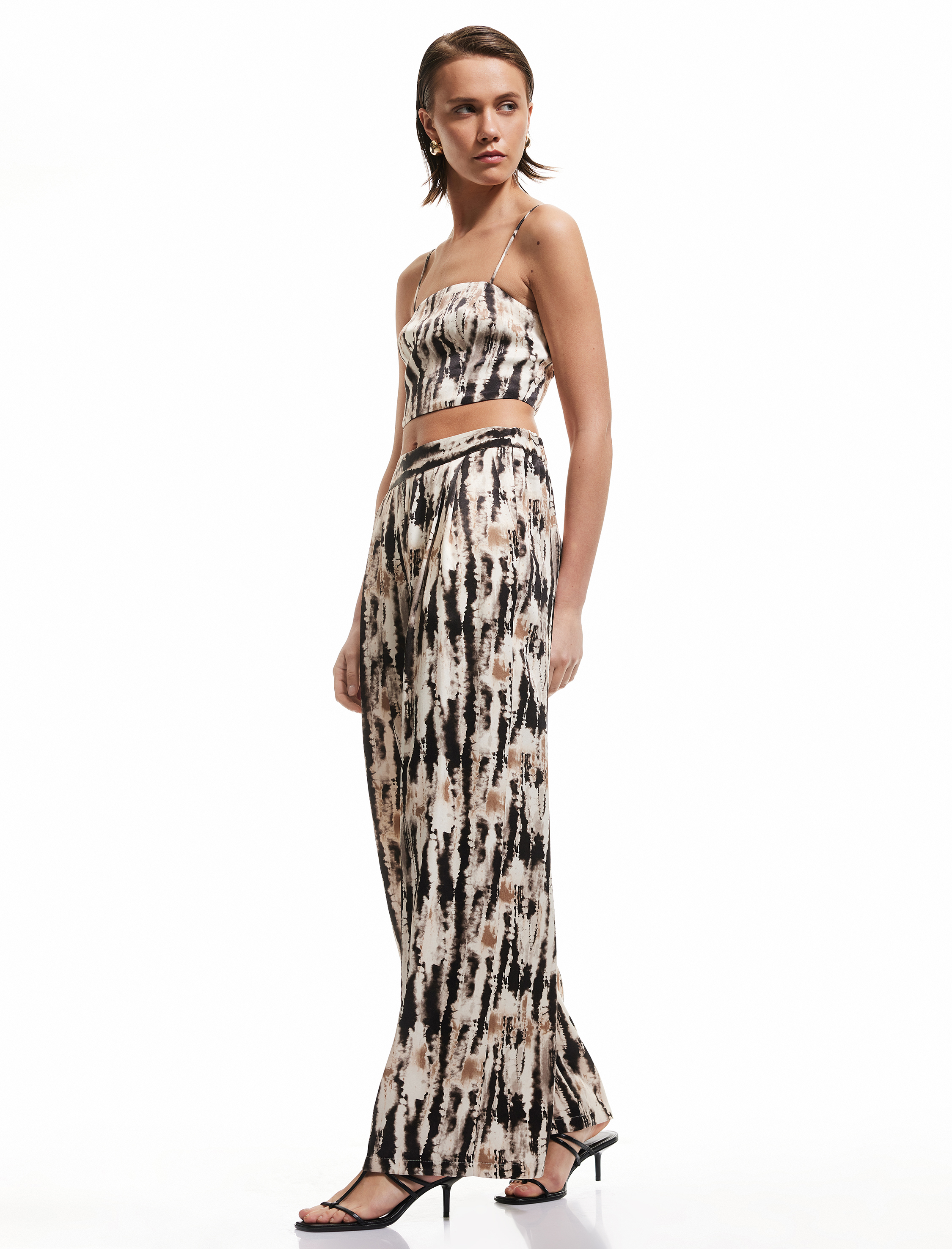   Rahat Kalıp Batik Desenli Cepli Yüksek Bel Palazzo Saten Pantolon