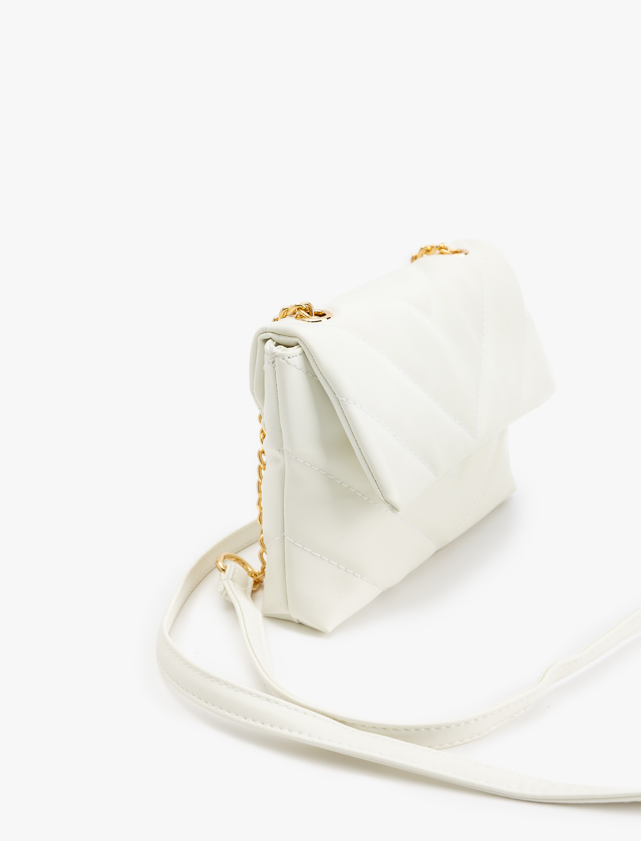  Kadın Kapitoneli Suni Deri Zincir Askılı Çapraz Çanta