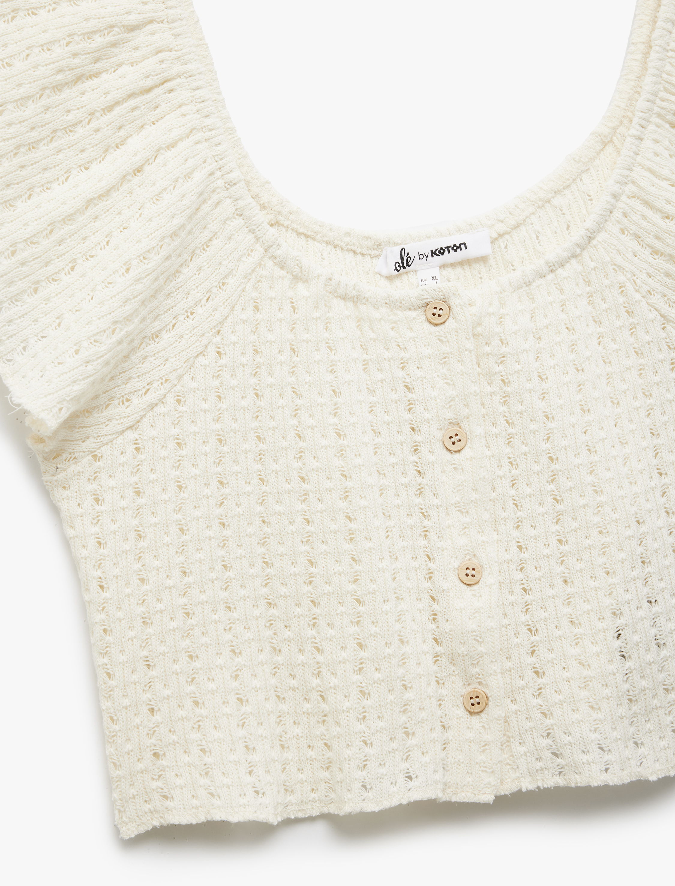 Düğmeli Omzu Açık Kısa Kollu Ajurlu Crop Bluz