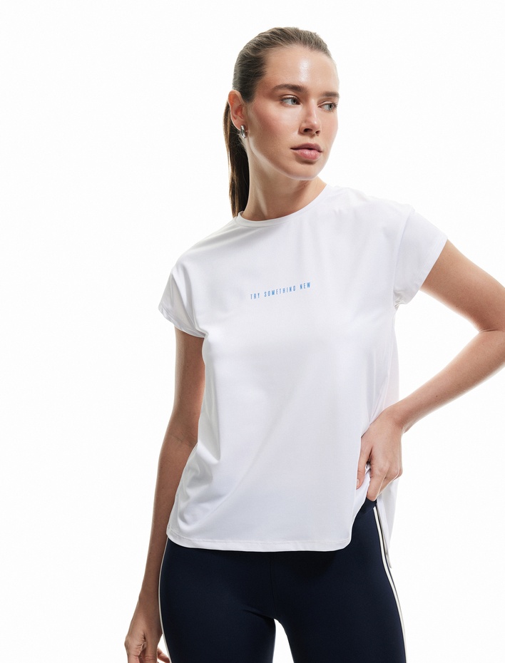  Sırt Detaylı Baskılı Bisiklet Yaka Spor Tişört