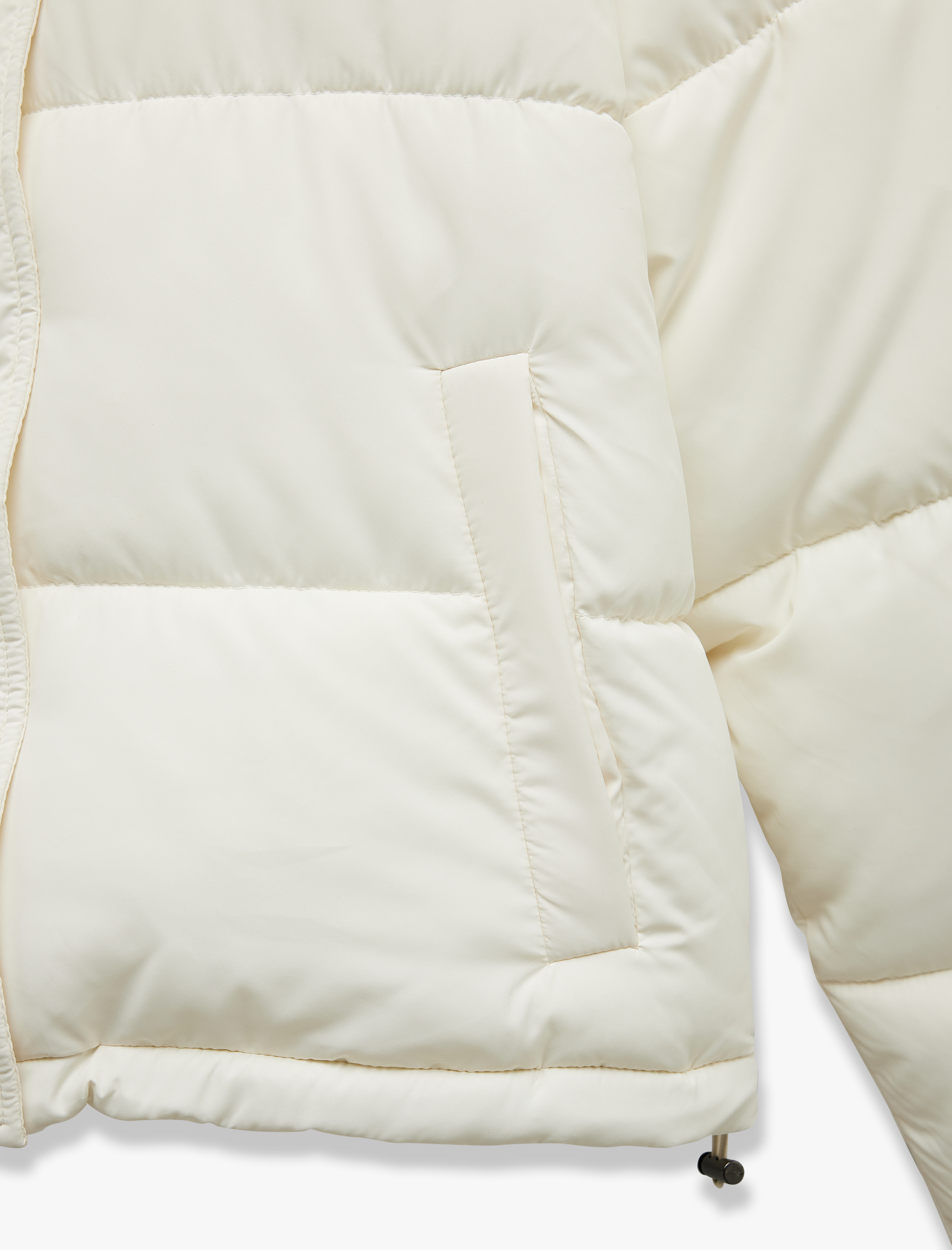   Kapüşonlu Fermuarlı İçi Peluş Çıtçıt Düğmeli Cepli Şişme Mont