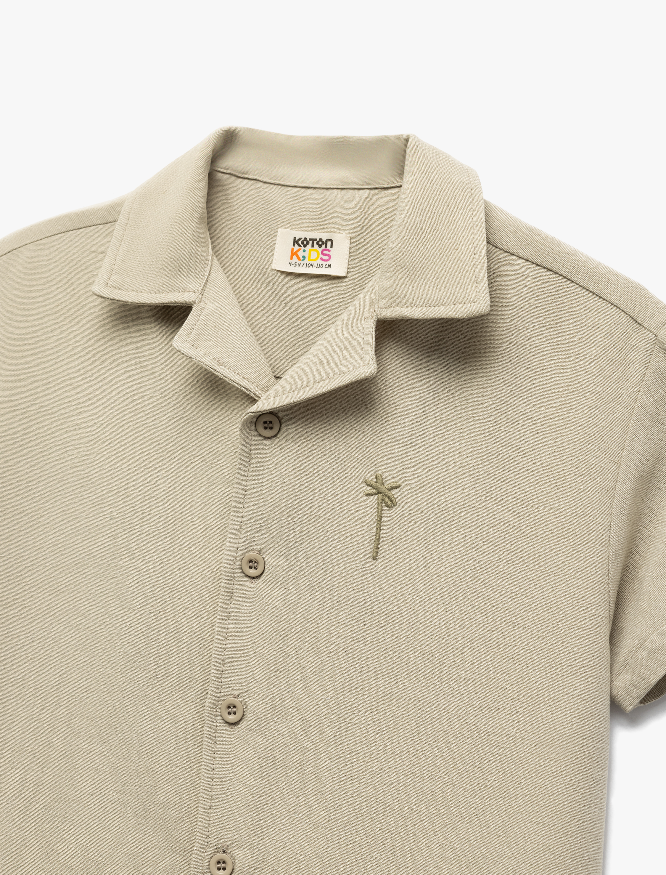 Erkek Çocuk Kısa Kollu Düğmeli Devrik Yaka İşlemeli Keten Karışımlı Gömlek