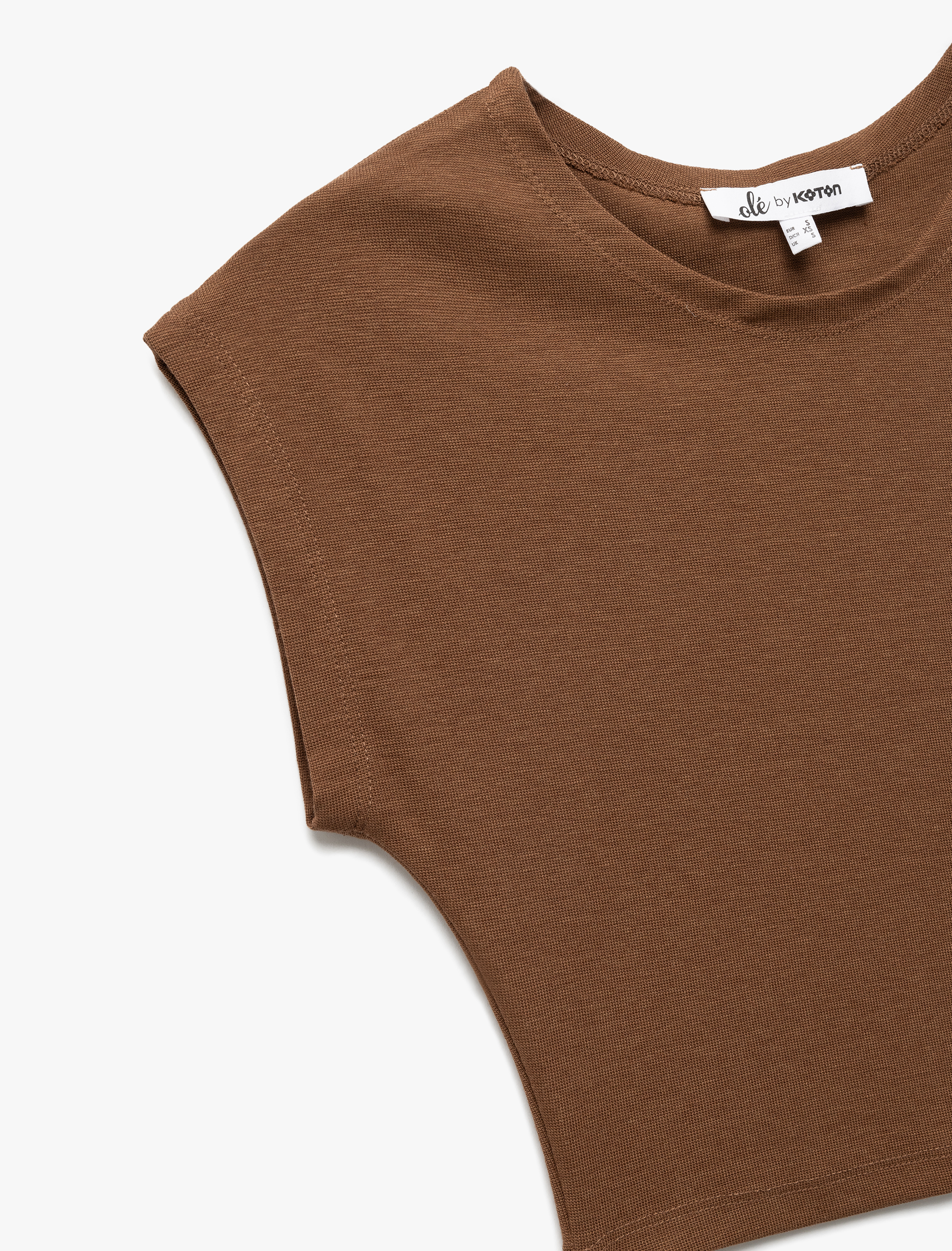   Bisiklet Yaka Kolsuz Modal Karışımlı Slim Fit Crop Kadın Tişört