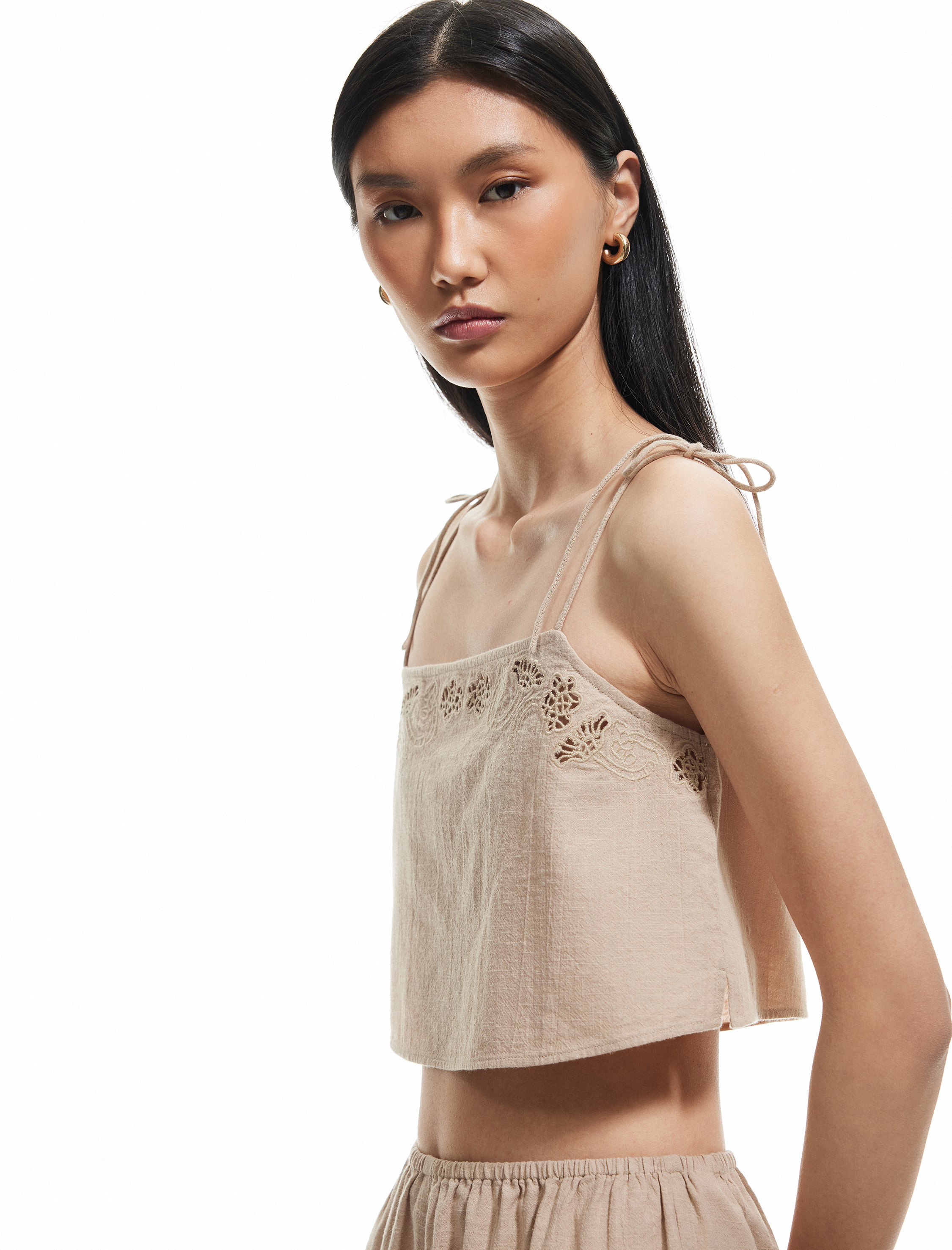   Pamuklu Fistolu Brodeli İnce Askılı Crop Büstiyer