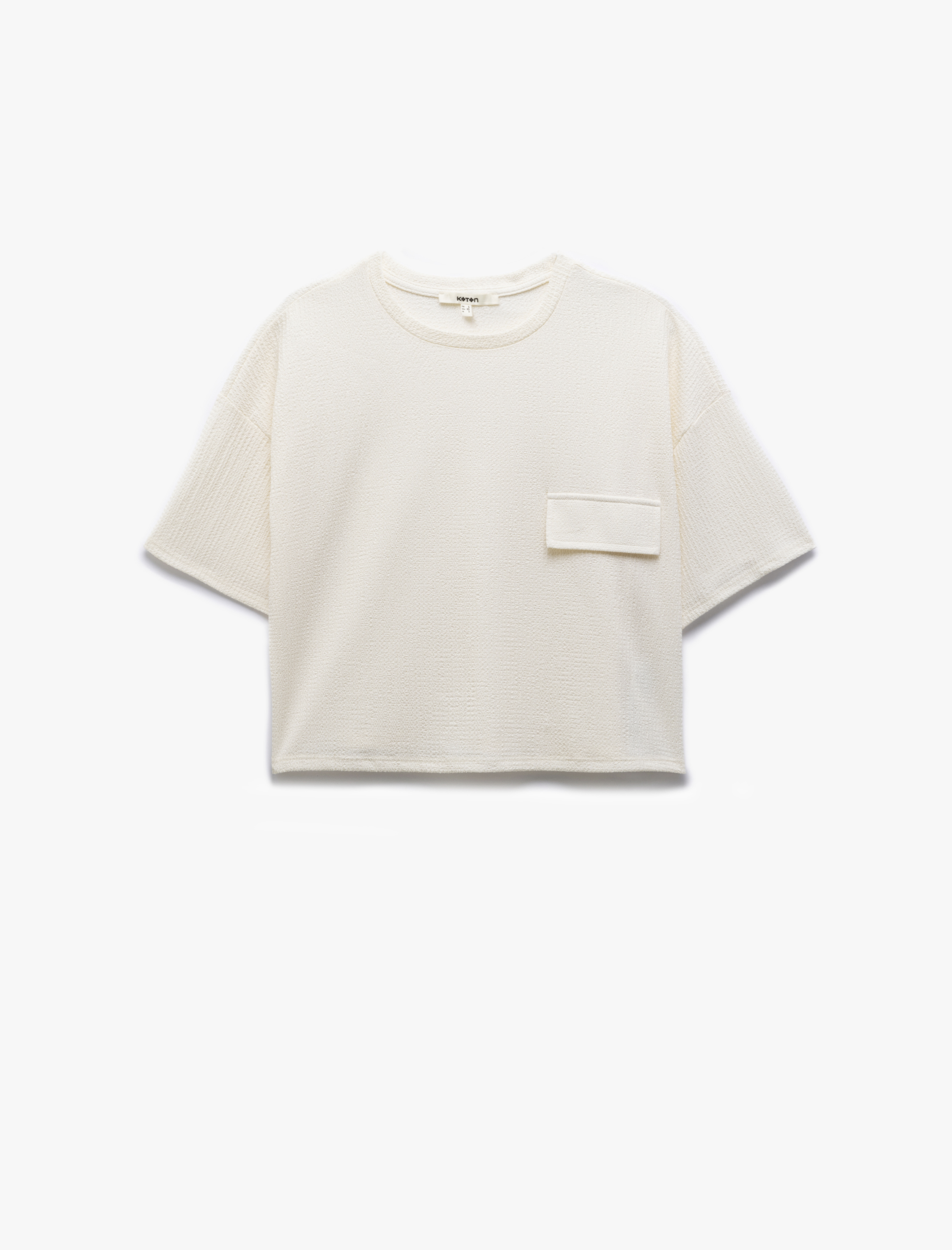   Aplike Detaylı Dokulu Bisiklet Yaka Kısa Kollu Tişört