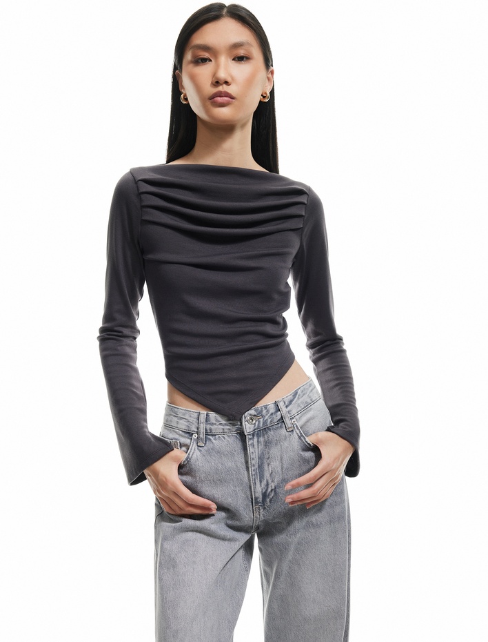  Slim Fit Drape Detaylı Asimetrik Uzun Kollu Tişört