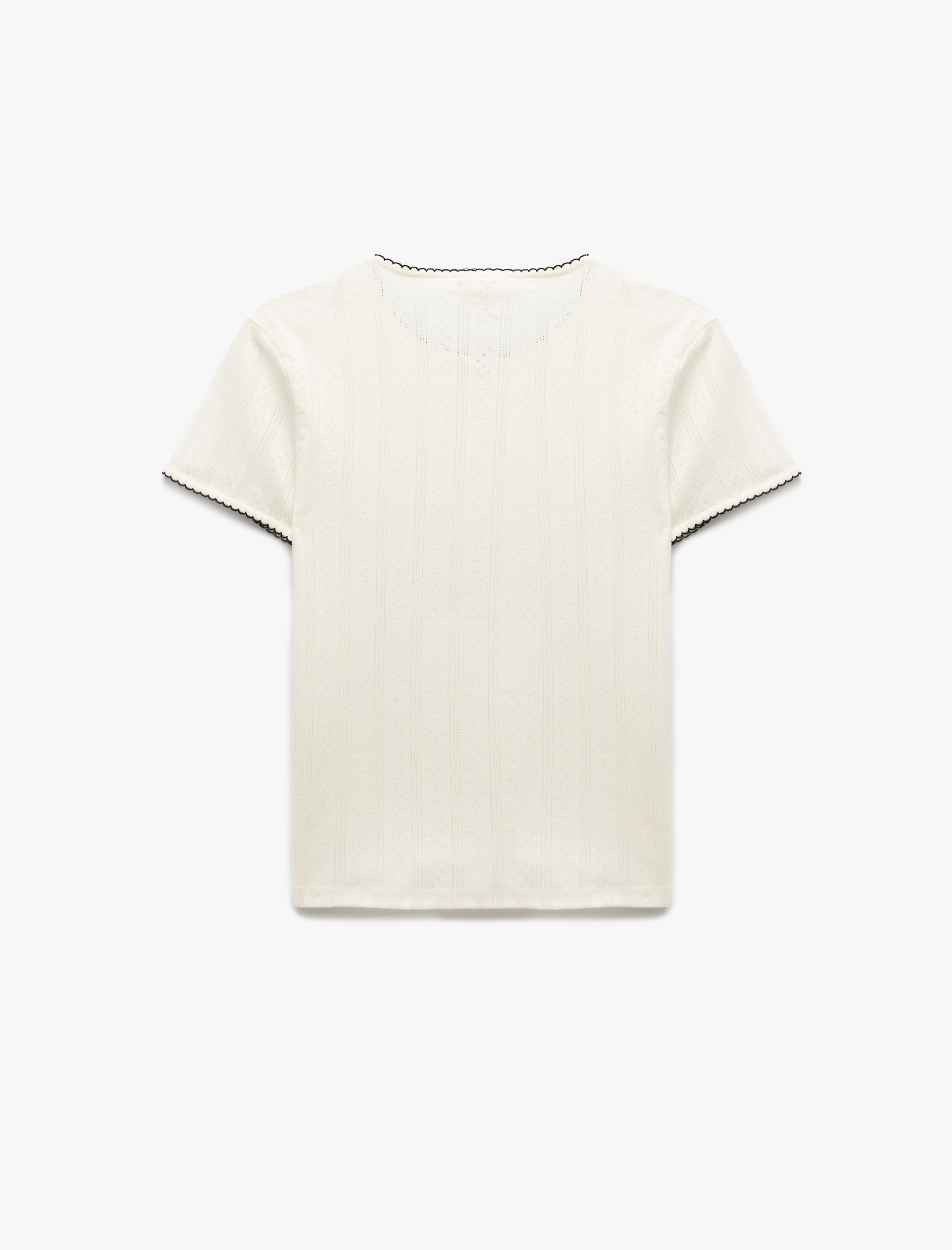   Pamuklu Renk Kontrastlı Fiyonklu Slim Bisiklet Yaka Kısa Kollu Tişört