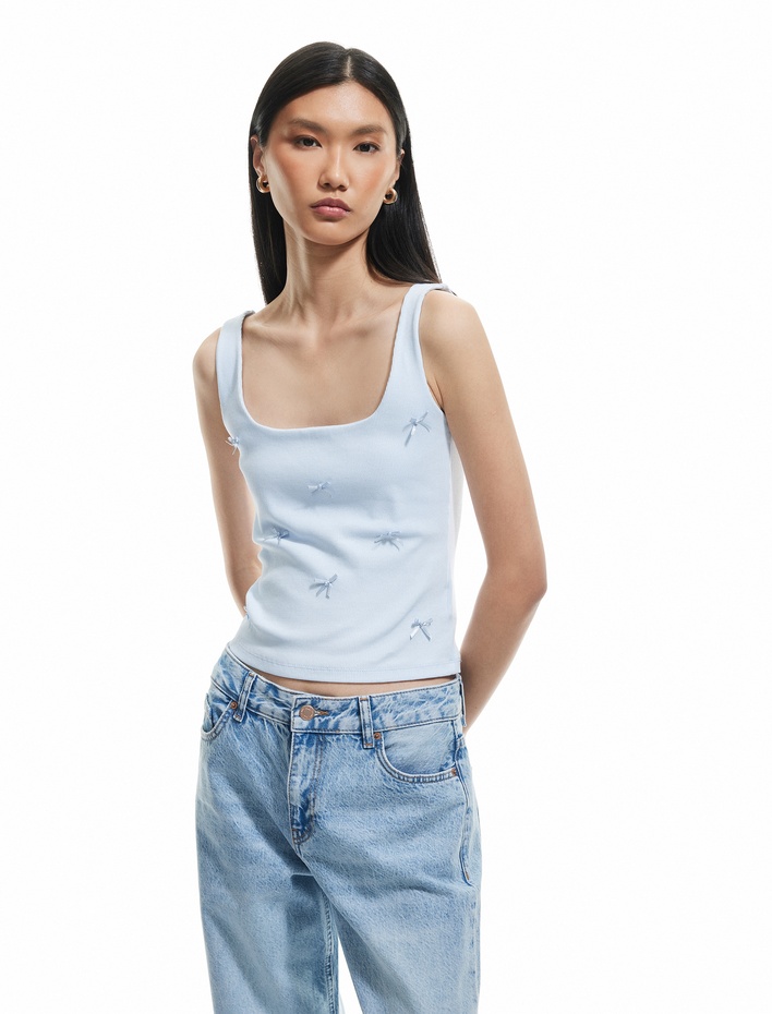  Pamuklu Ribanalı Fiyonk Detaylı Kare Yaka Atlet