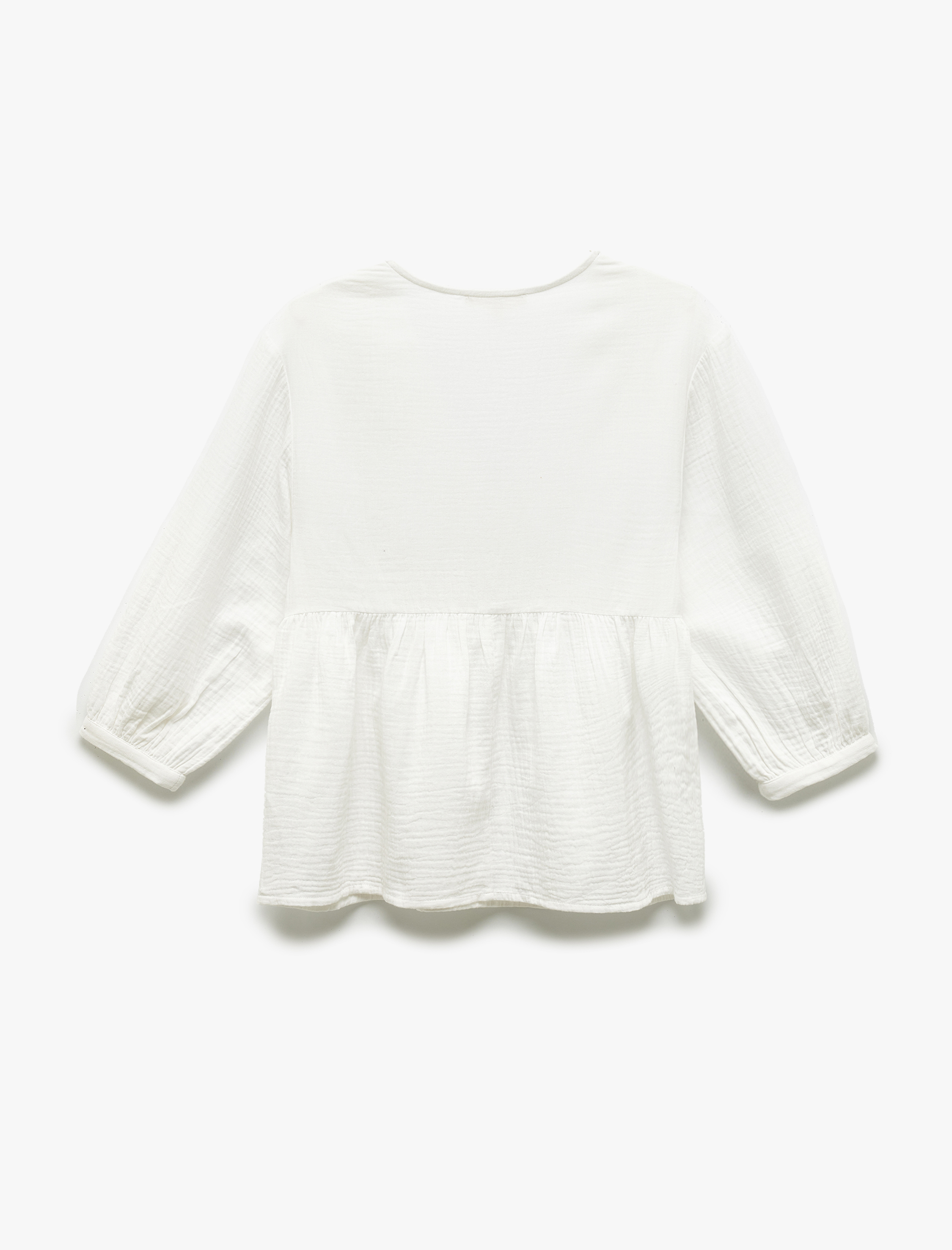   Pamuklu Bol Kalıp Nakış Detaylı V Yaka Fistolu Müslin Bluz