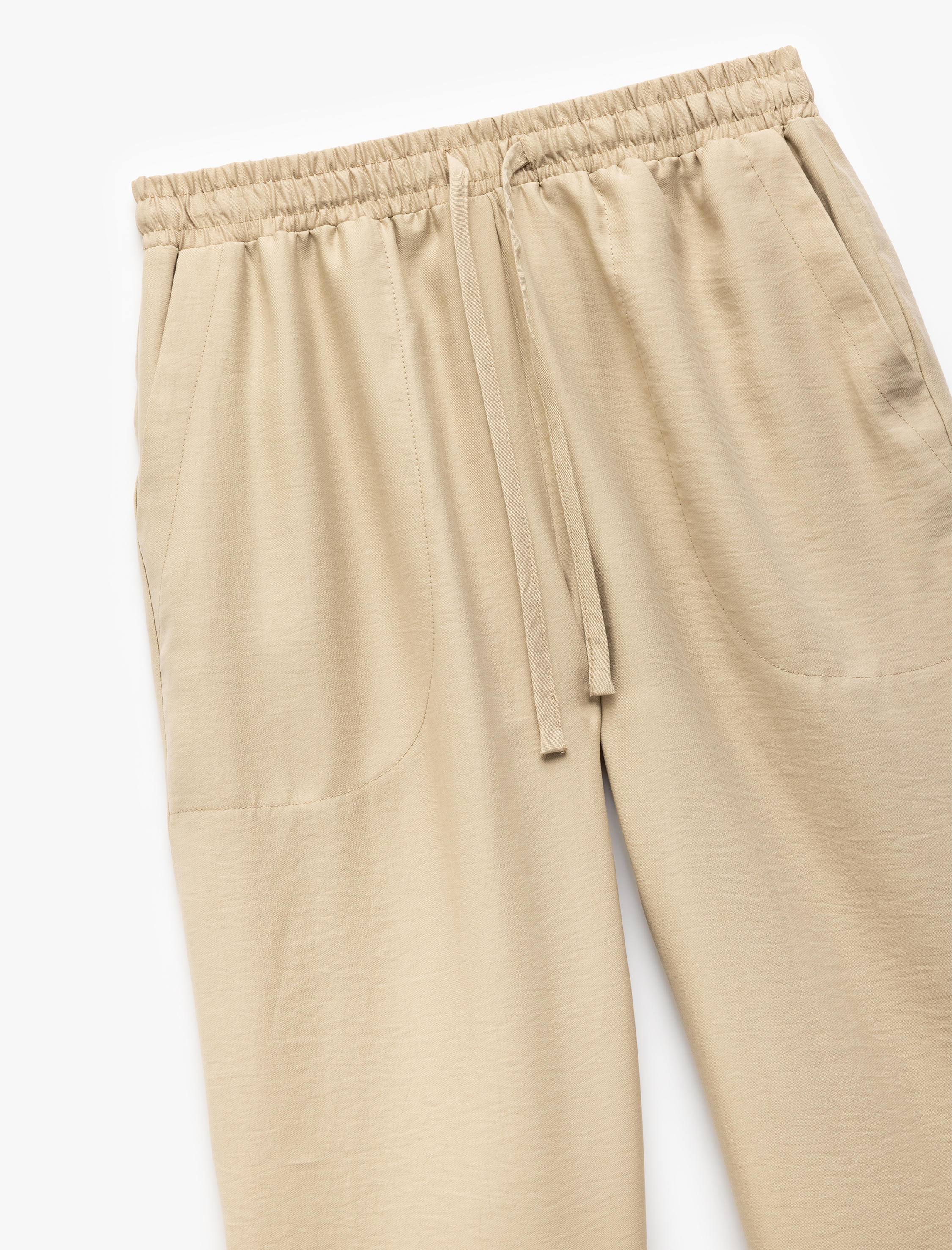   Beli Bağcıklı Rahat Kesim Cep Detaylı Havuç Pantolon