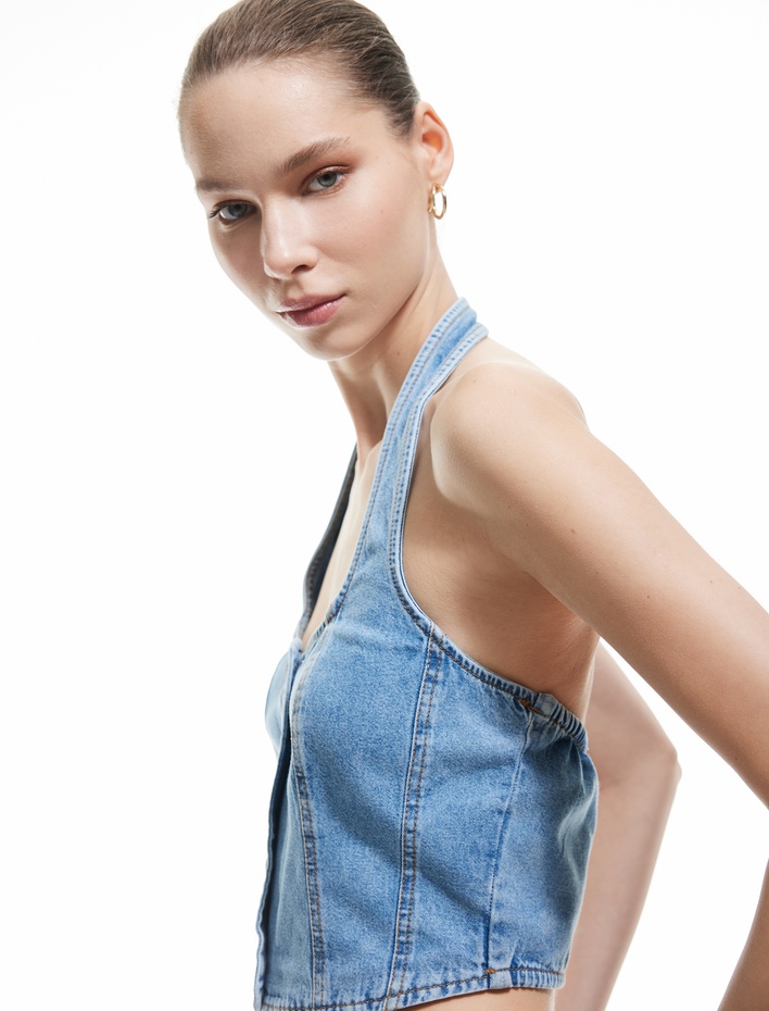  Halter Yaka Düğmeli Dar Kesim Kolsuz Crop Denim Üst
