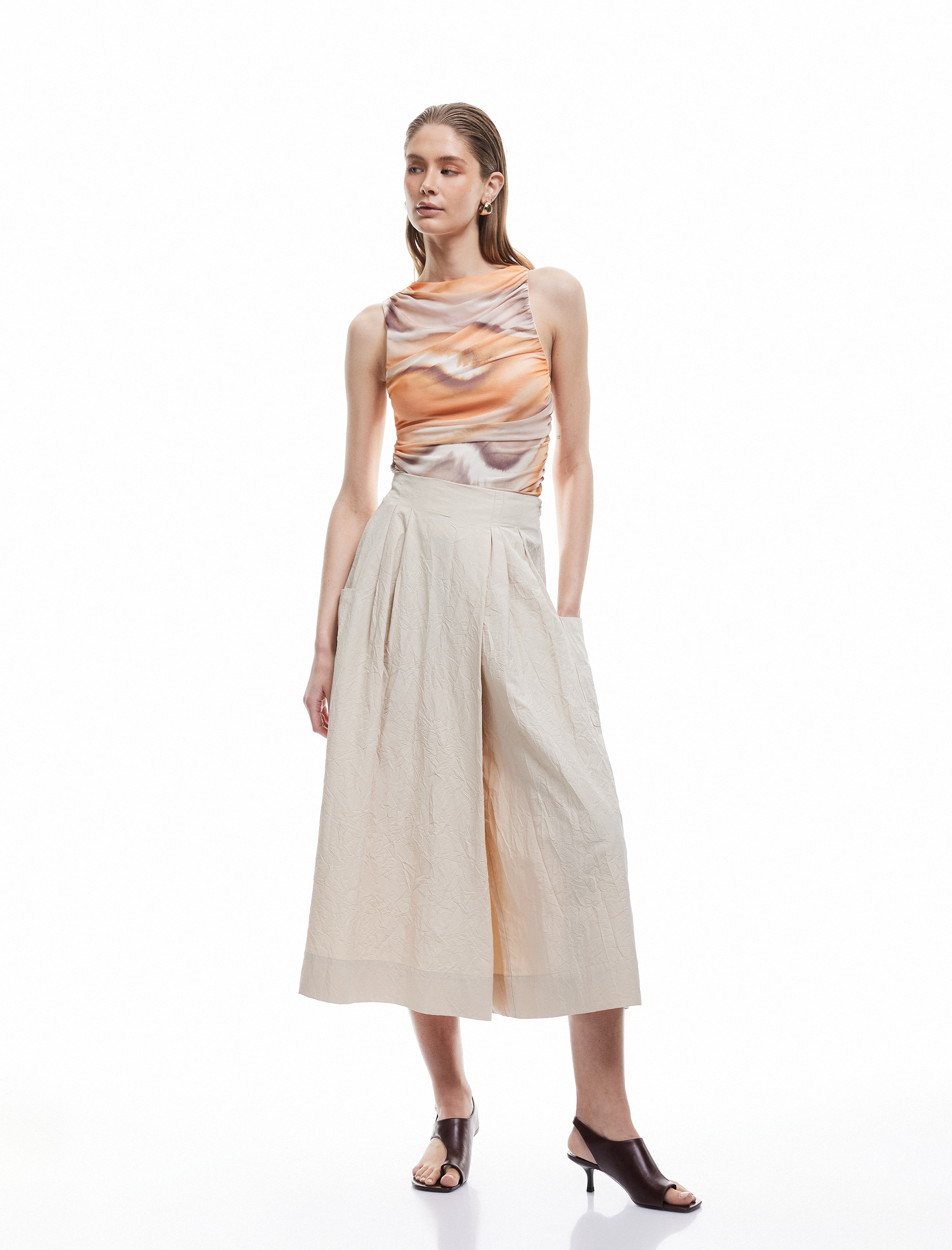   Koton X Sima Tarkan - Etek Pantolon Asimetrik Pile Detaylı Rahat Kalıp