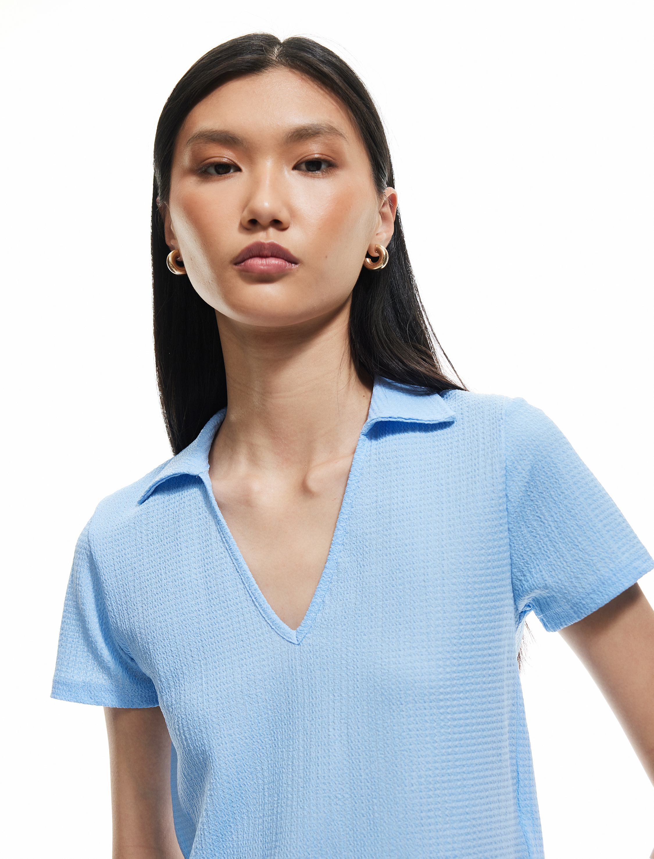   Regular Fit Dokulu Kısa Kollu V Polo Yaka Tişört