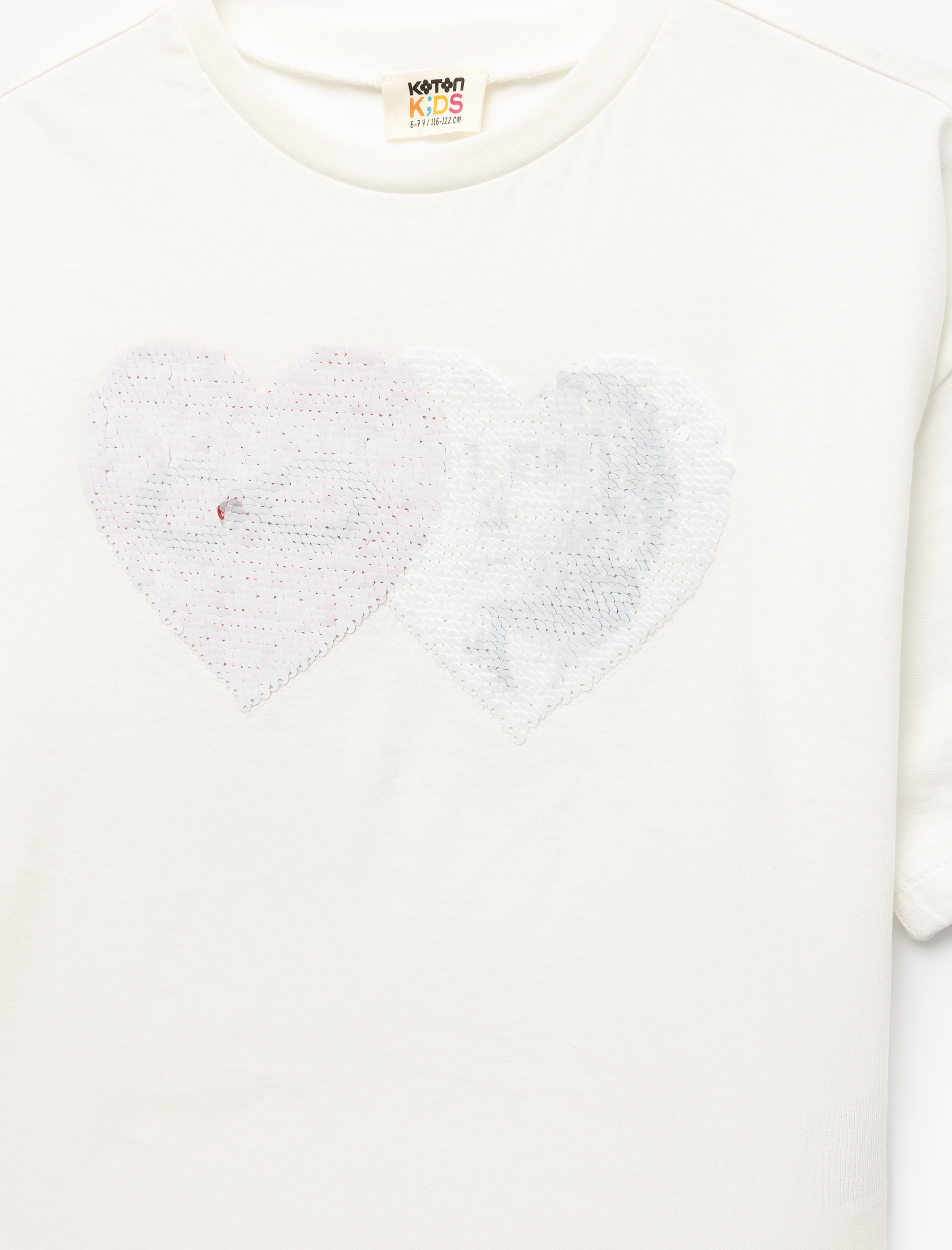  Kız Çocuk Kısa Kollu Bisiklet Yaka Kalpli Pullu Payetli Atatürklü Tişört