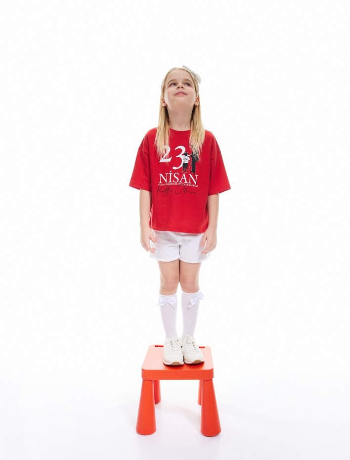 Kız Çocuk Pamuklu Kısa Kollu Bisiklet Yaka 23 Nisan ve Atatürk Baskılı Tişört