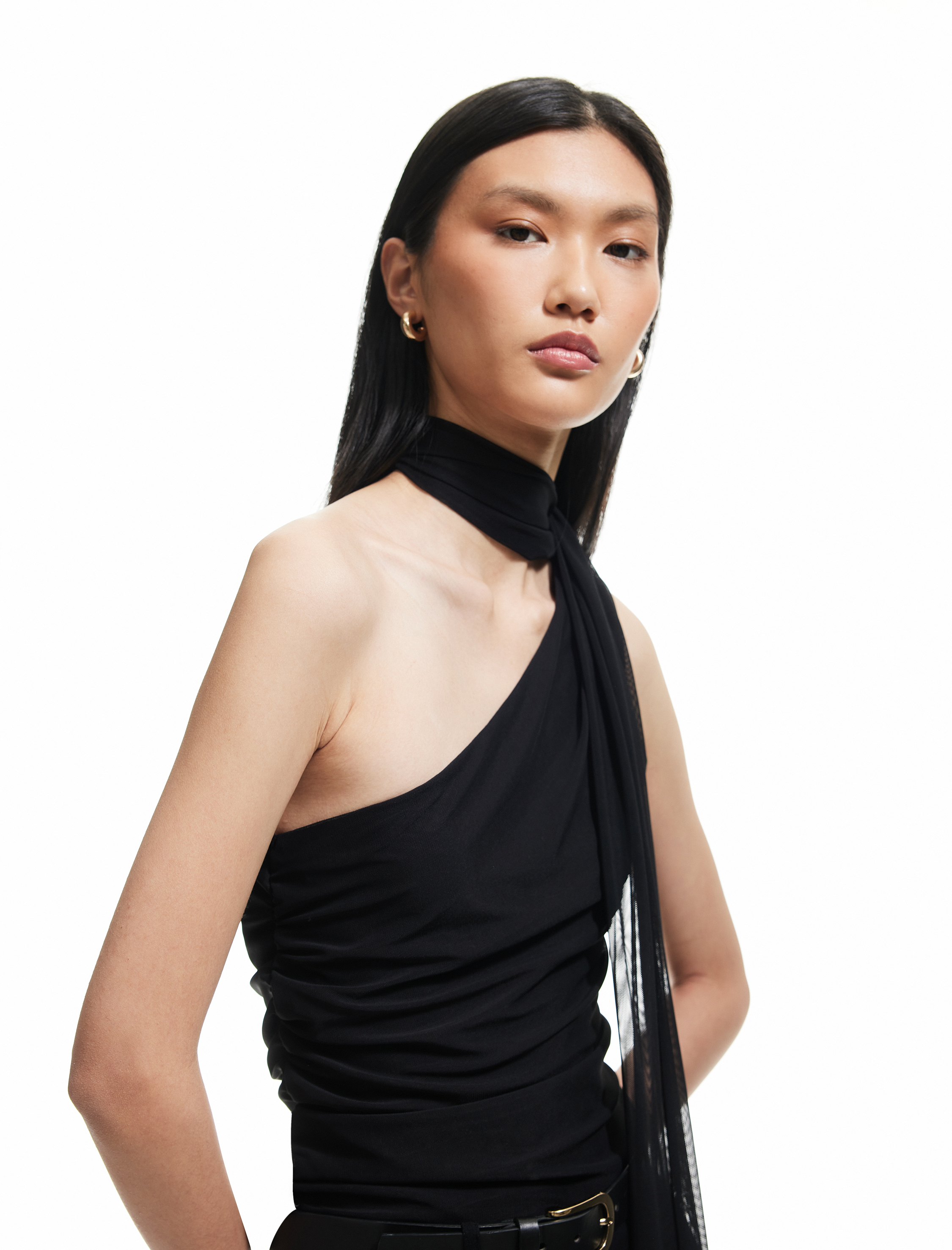   Slim Fit Bağlama Detaylı Tül Detaylı Tek Omuz Bluz