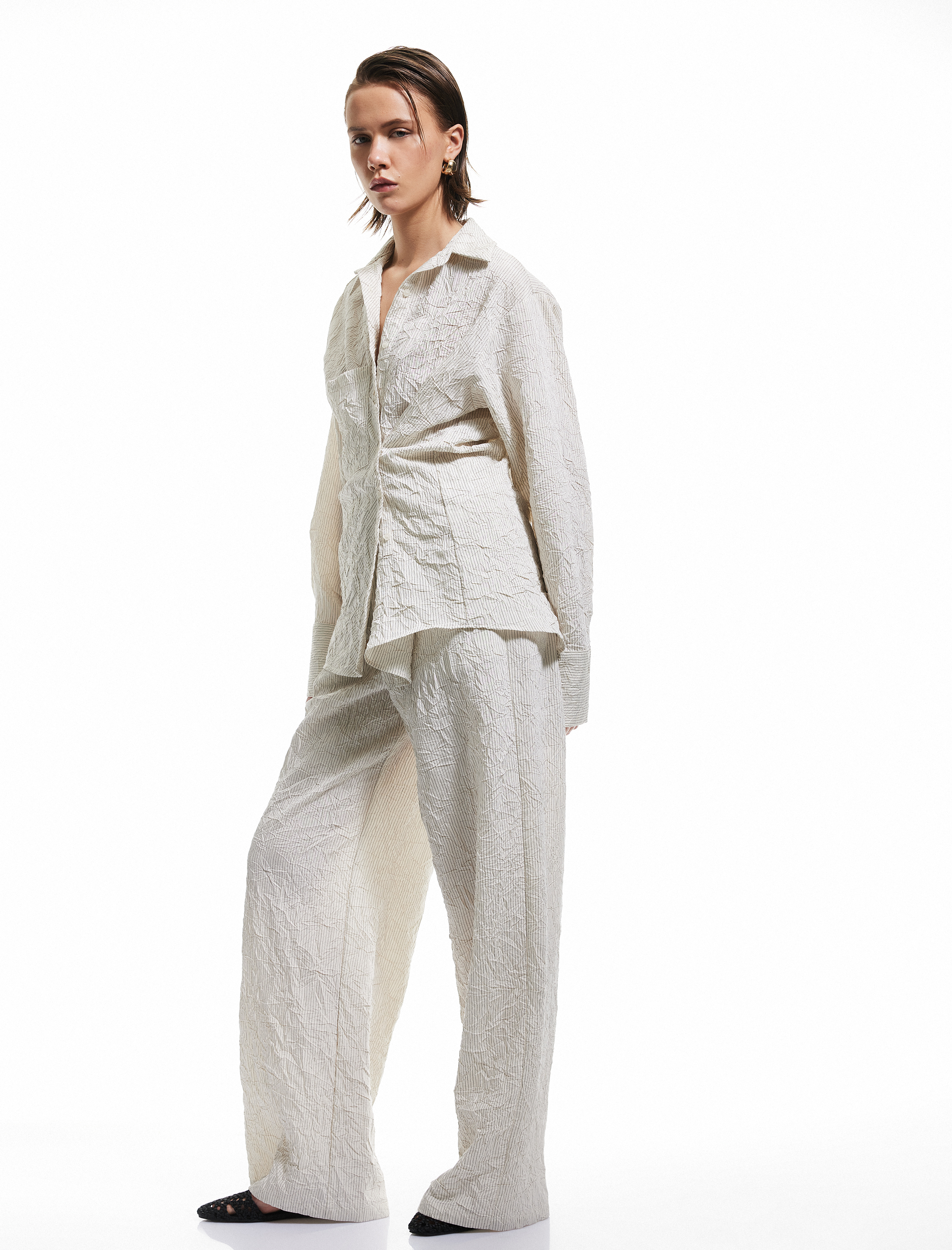   Viskon Kumaş Rahat Kalıp Cepli Dokulu Düz Bol Paça Pantolon