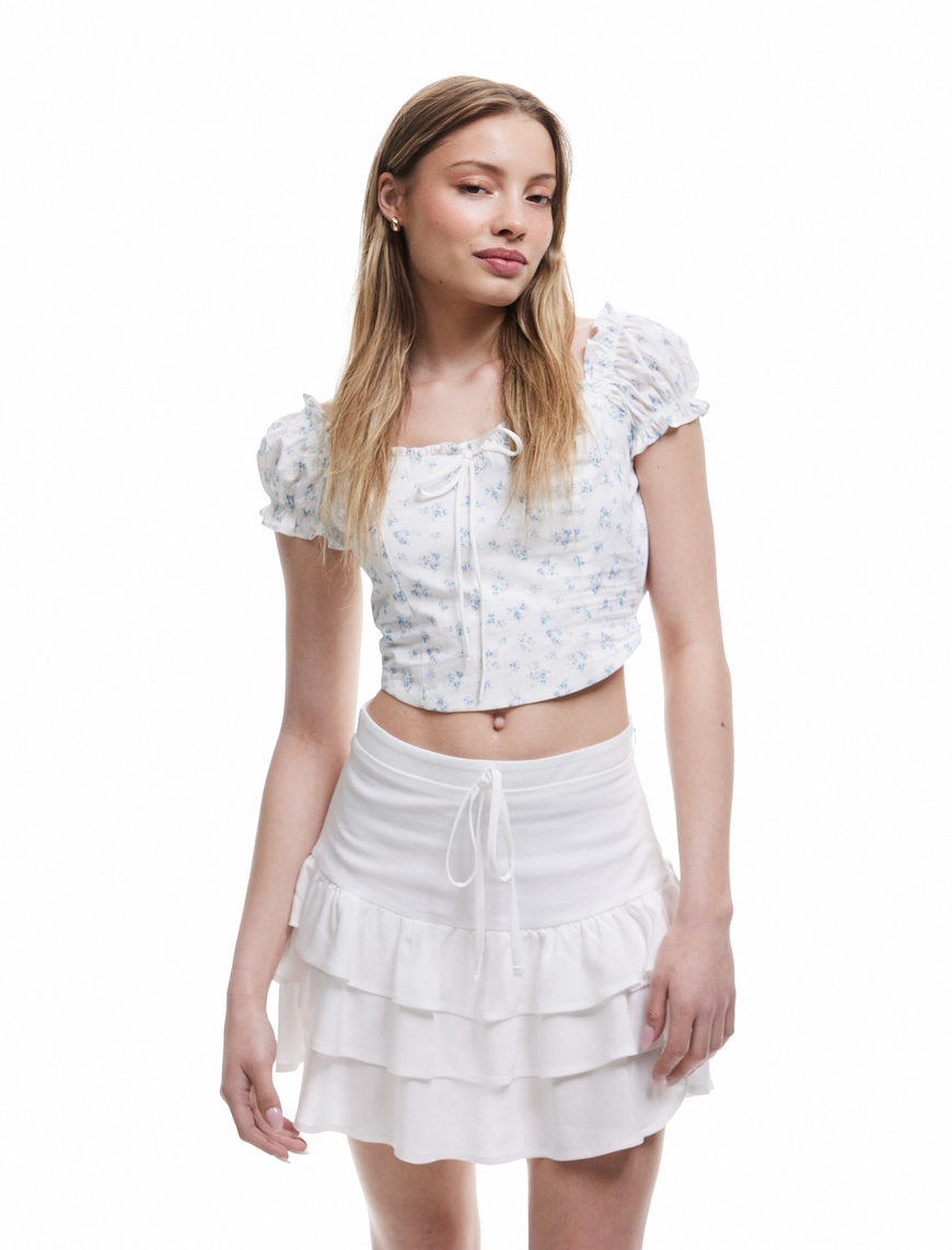   Kayık Yaka Bağcık Detaylı Fermuarlı Çiçekli Dar Kesim Poplin Crop Bluz
