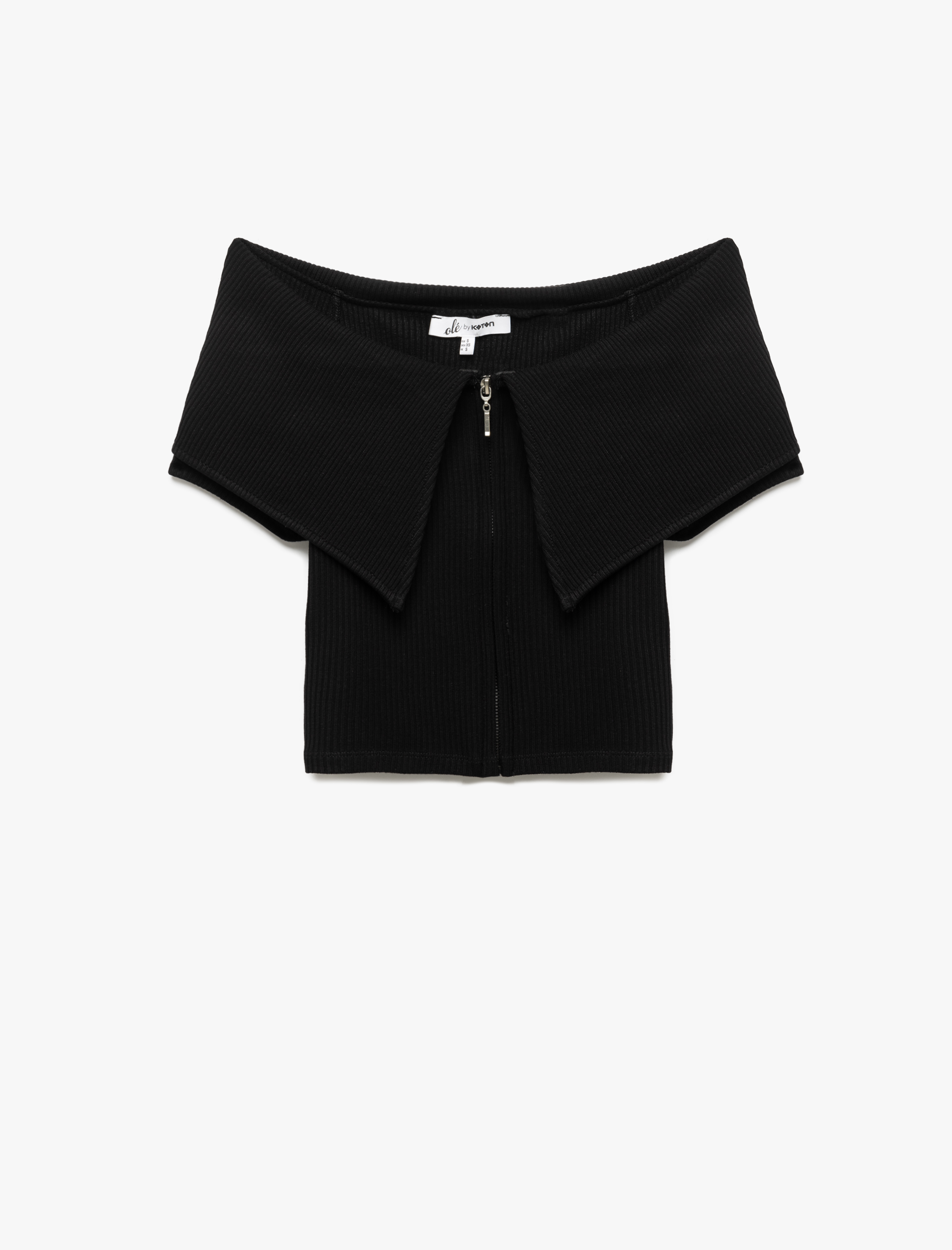   Viskon Dar Kesim Omzu Açık Yaka Detaylı Kısa Kollu Fermuarlı Tişört