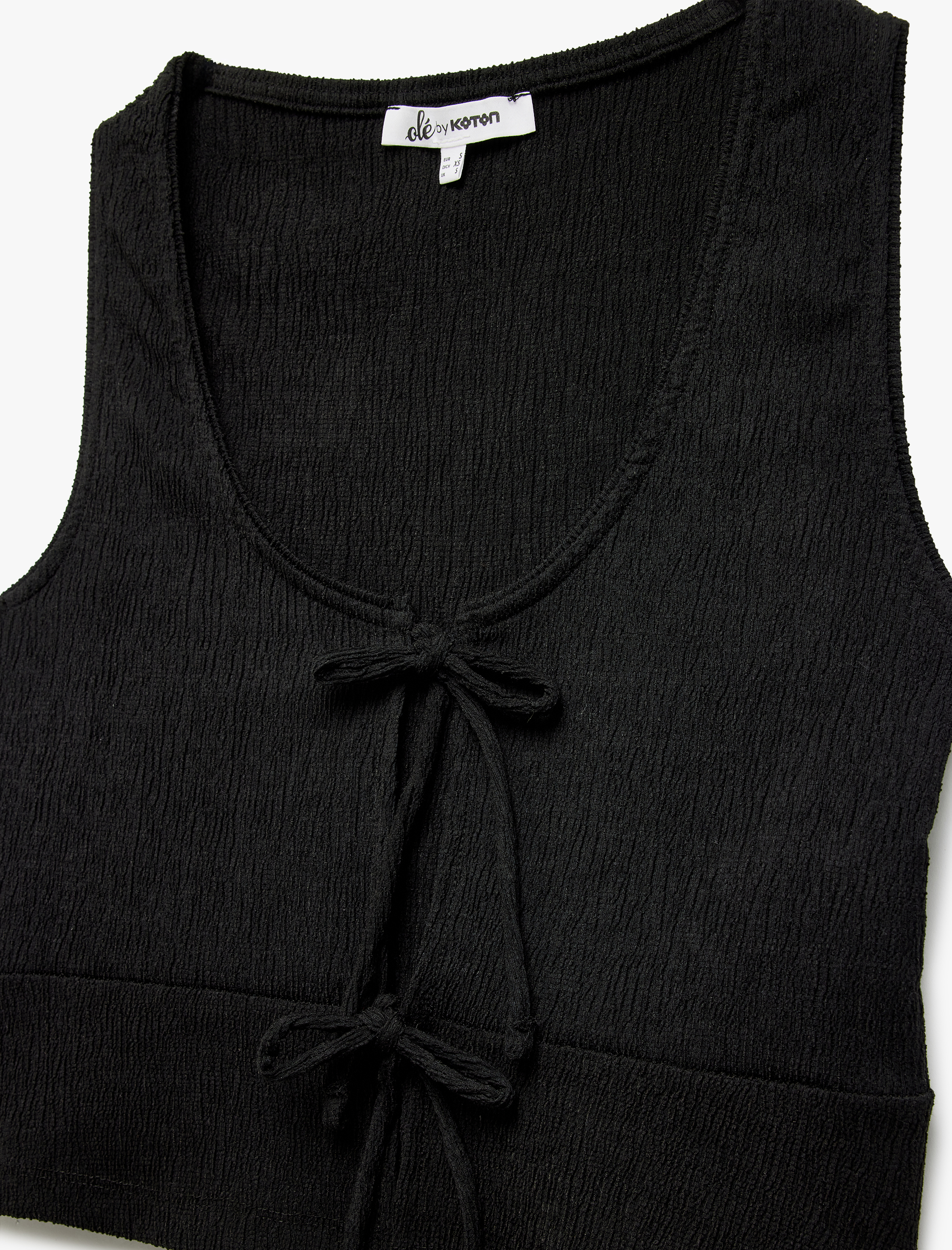   Bağlama Detaylı Bürümcük Kolsuz Bisiklet Yaka Bluz