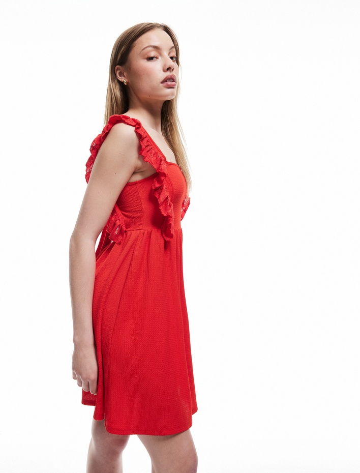  Fırfırlı Fisto Detaylı Kolsuz Kare Yaka Bürümcük Mini Elbise