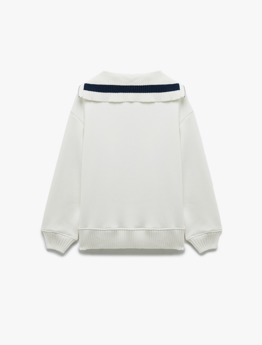   Şardonlu Yarım Fermuarlı Geniş Yaka Kolej Temalı Baskılı Sweatshirt