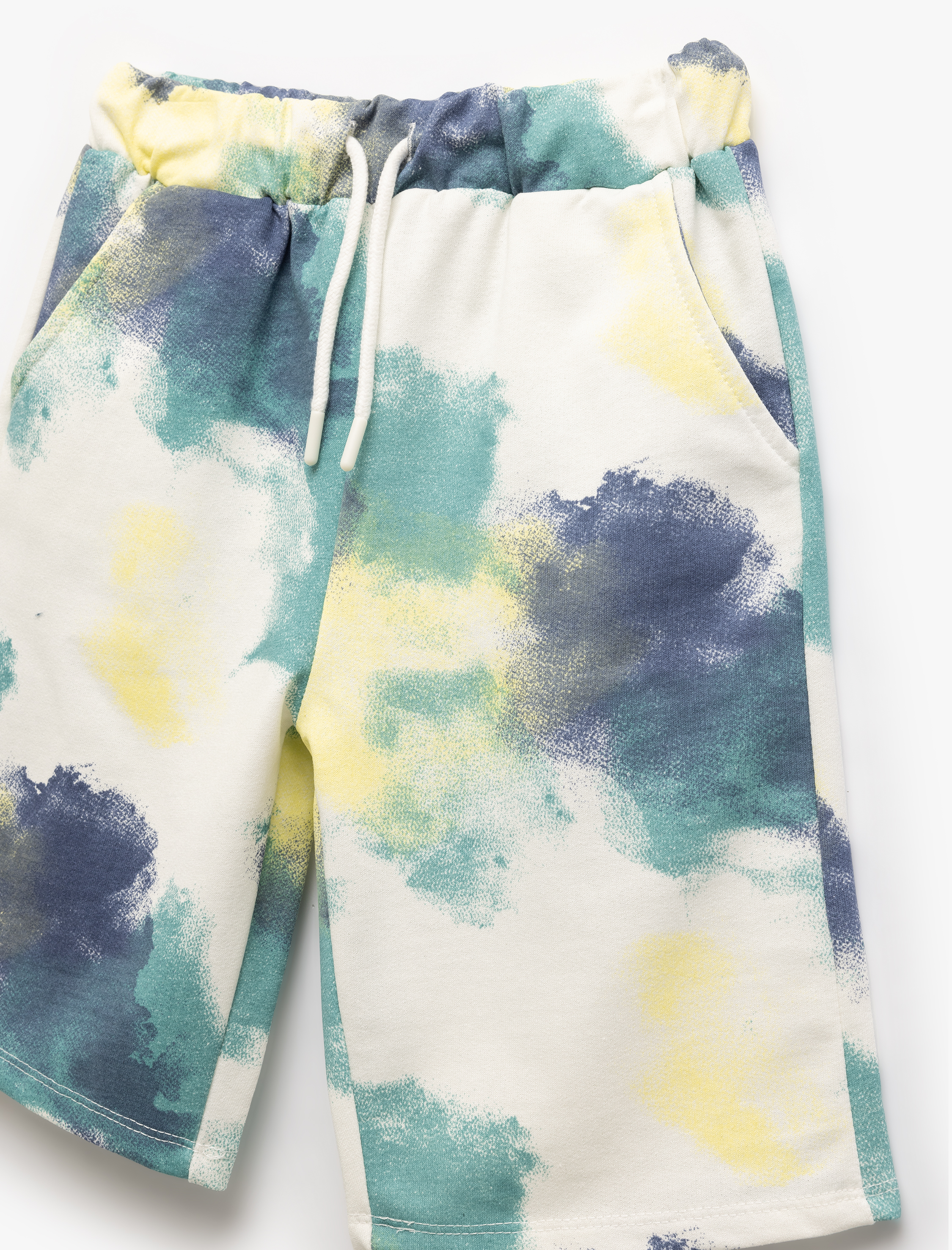  Erkek Çocuk İki İplik Beli Bağlamalı Batik Desenli Cepli Bermuda Şort