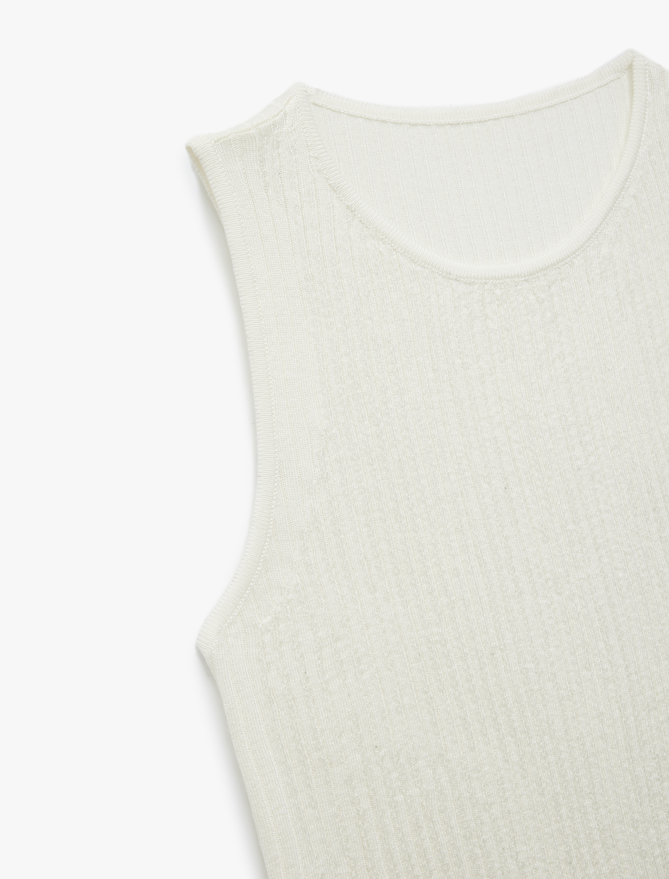   Koton X Sima Tarkan - Pul Payet İşlemeli Bisiklet Yaka Kolsuz Triko Atlet