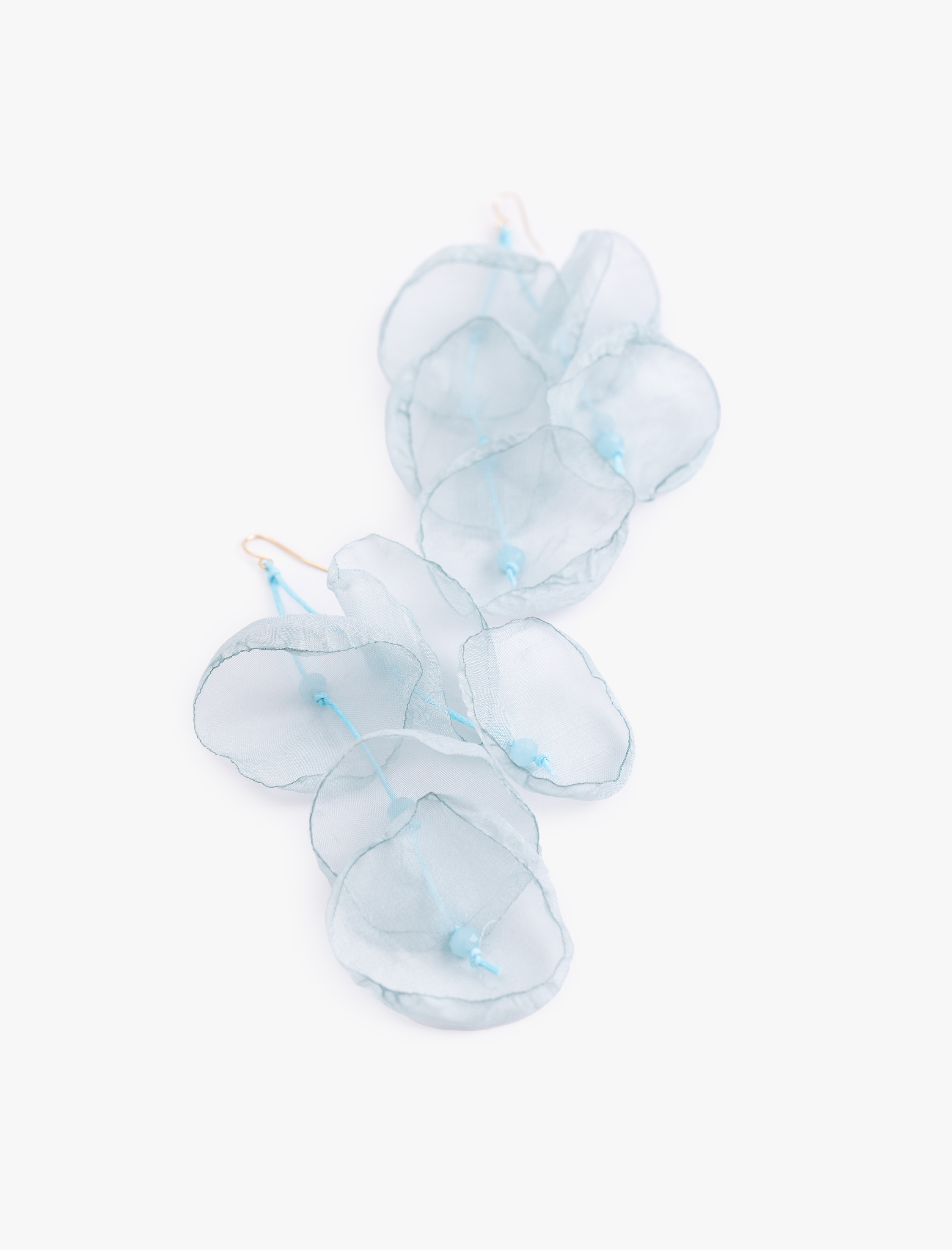  Kadın Sallantılı Boncuk Detaylı Çiçek Küpe