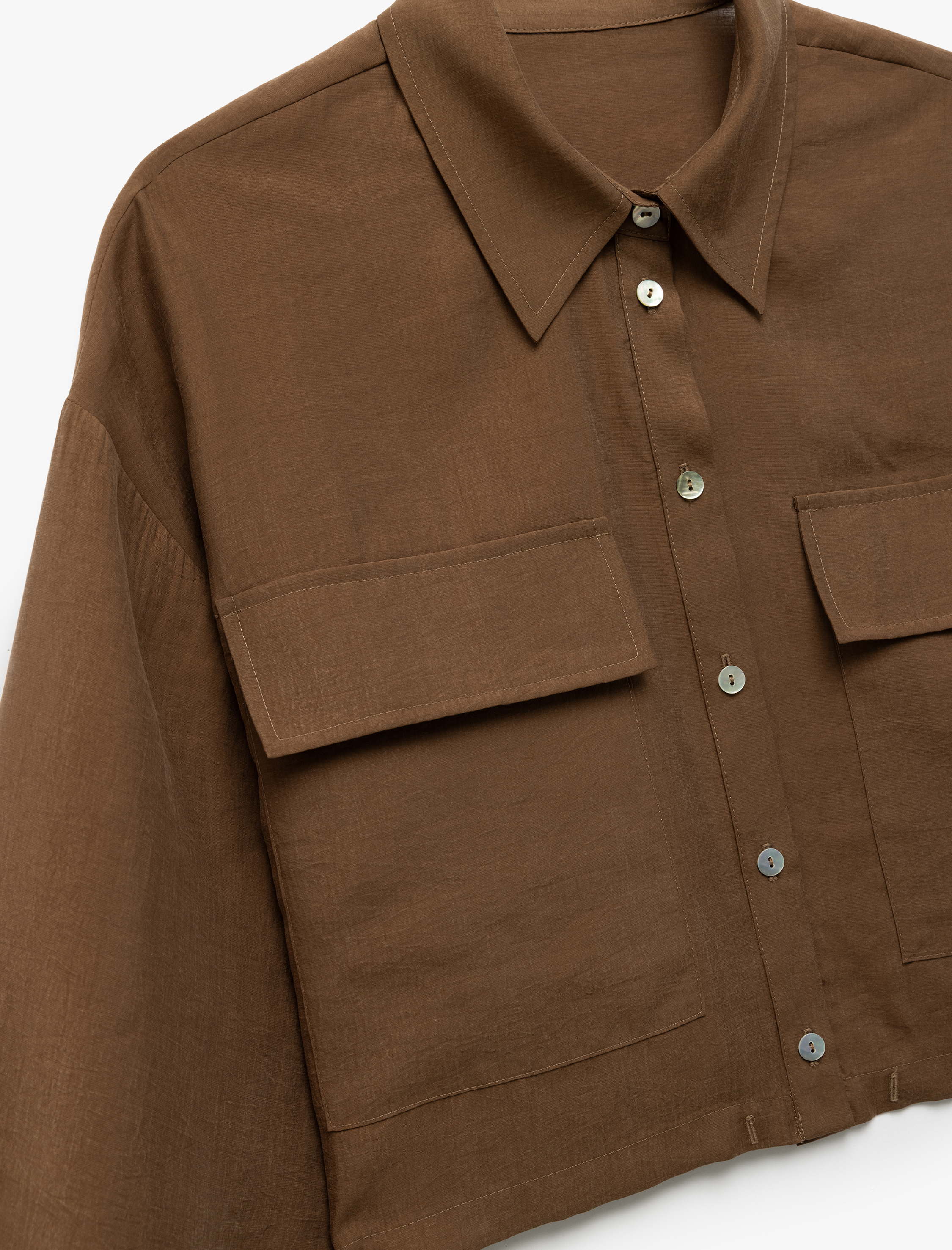   Koton X Sima Tarkan - Kapaklı Cep Detaylı Modal Kumaş Uzun Kollu Klasik Yaka Gömlek