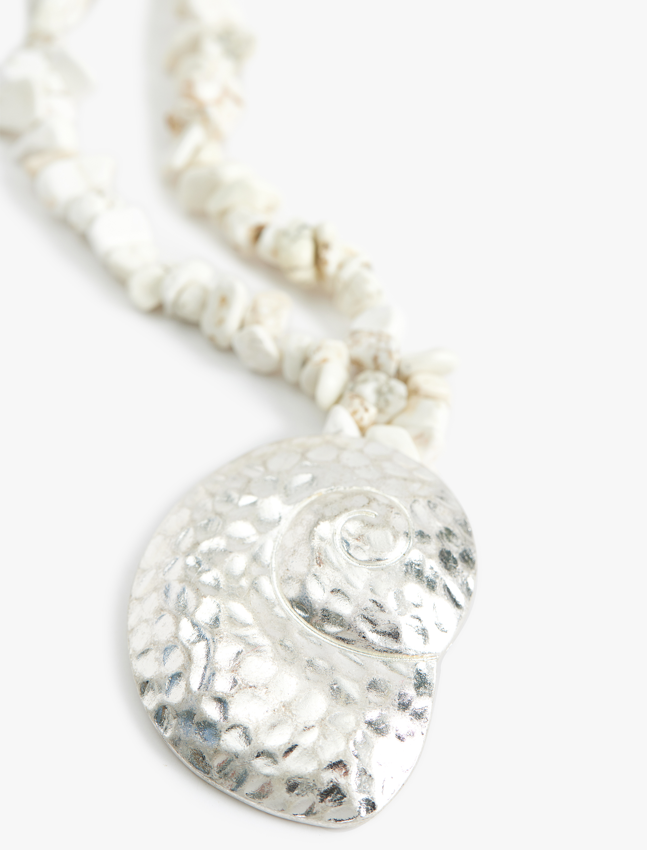  Kadın Deniz Kabuğu Detaylı Taşlı Kolye - Koton X Sima Tarkan