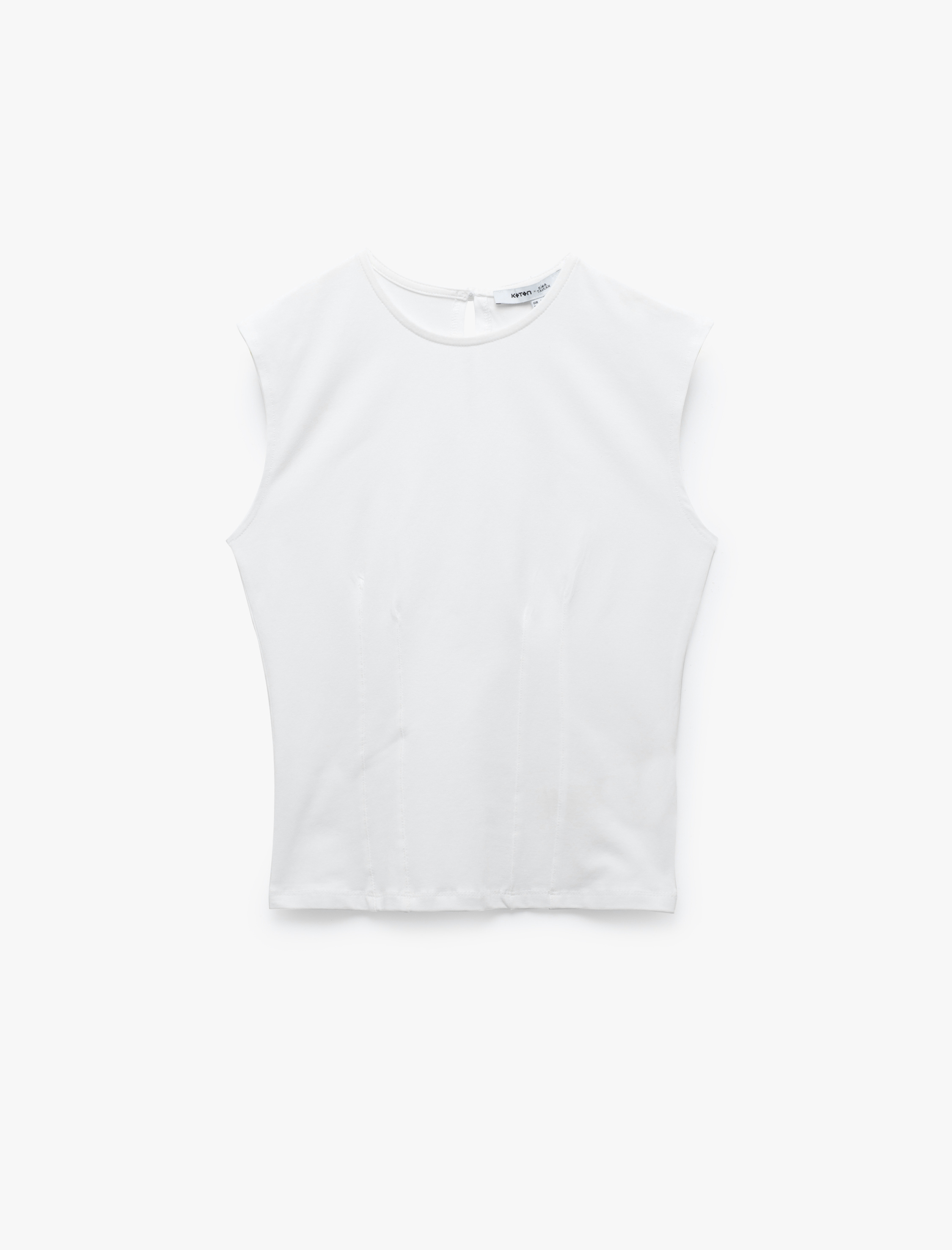   Koton X Sima Tarkan - Pamuklu Slim Fit Arkadan Kapama Detaylı Sıfır Kol Tişört