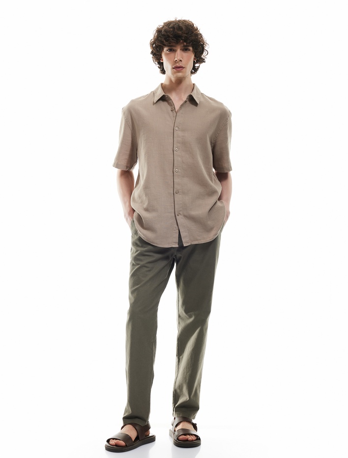  Pamuklu Düğmeli Regular Fit Kısa Kollu Gömlek