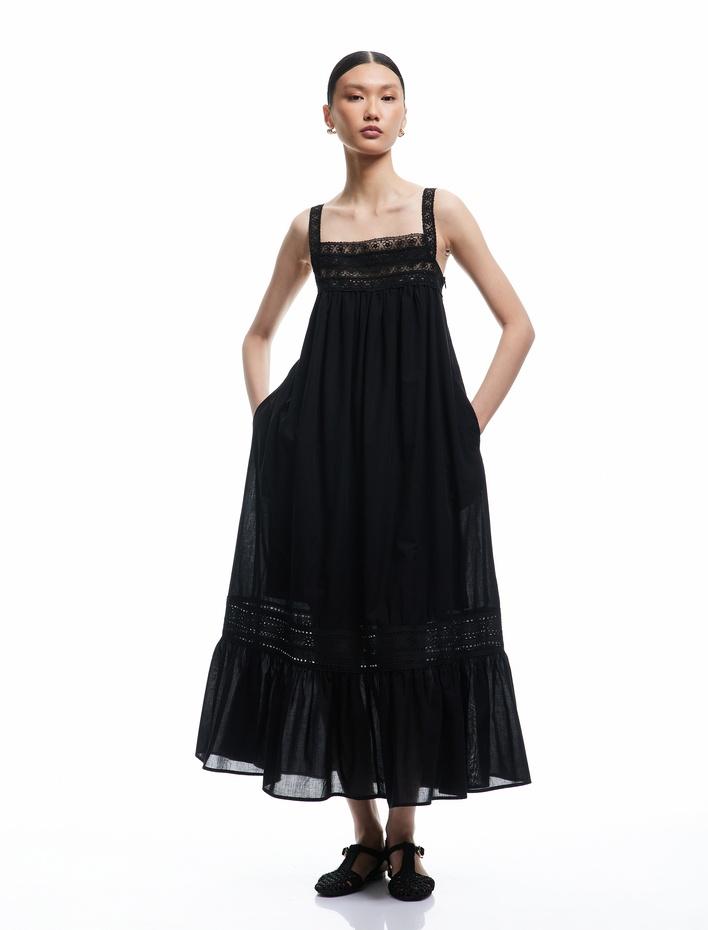  Pamuklu Dantel Detaylı Kare Yaka Uzun Askılı Elbise