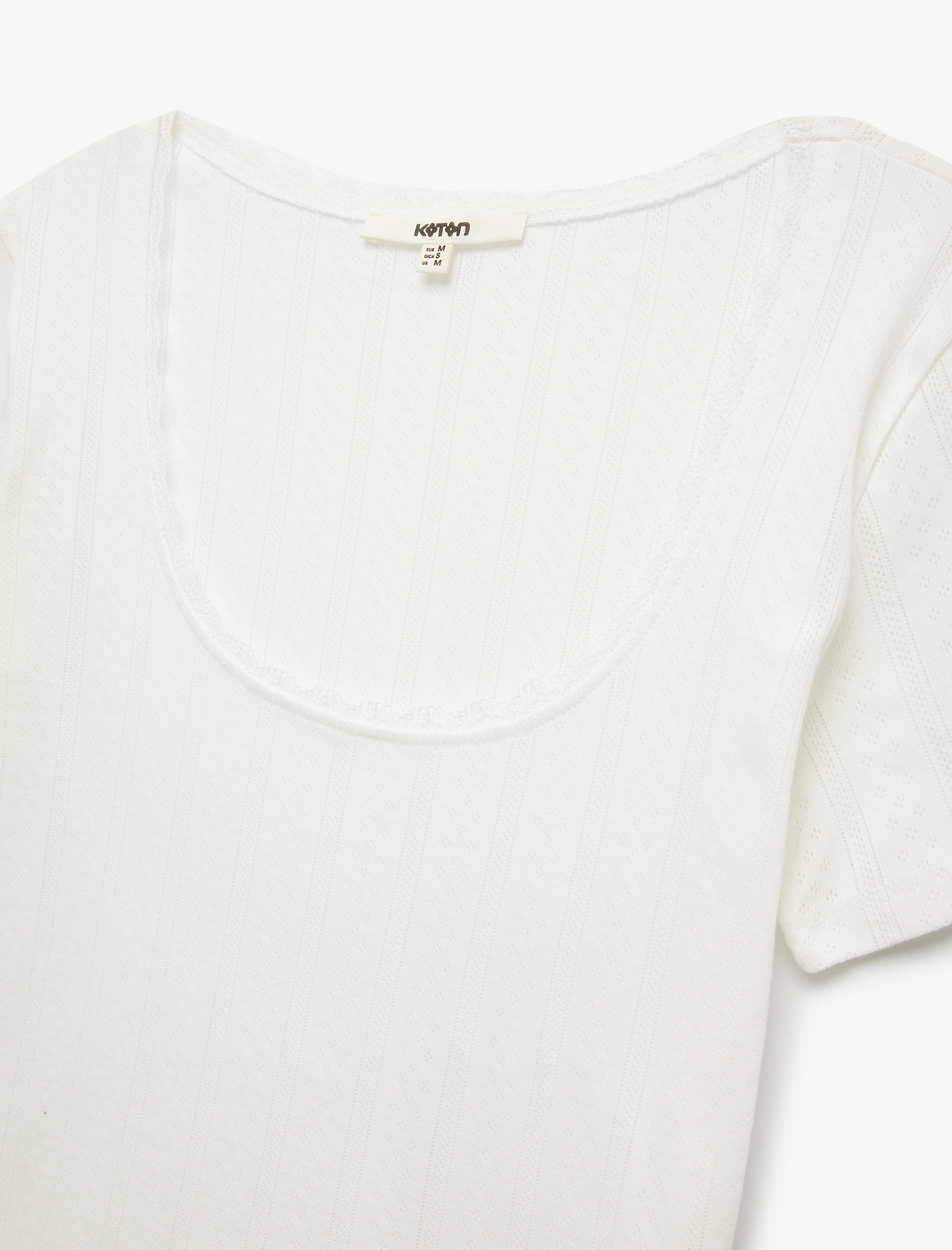   Slim Fit Pamuklu Derin U Yaka Kısa Kollu Tişört