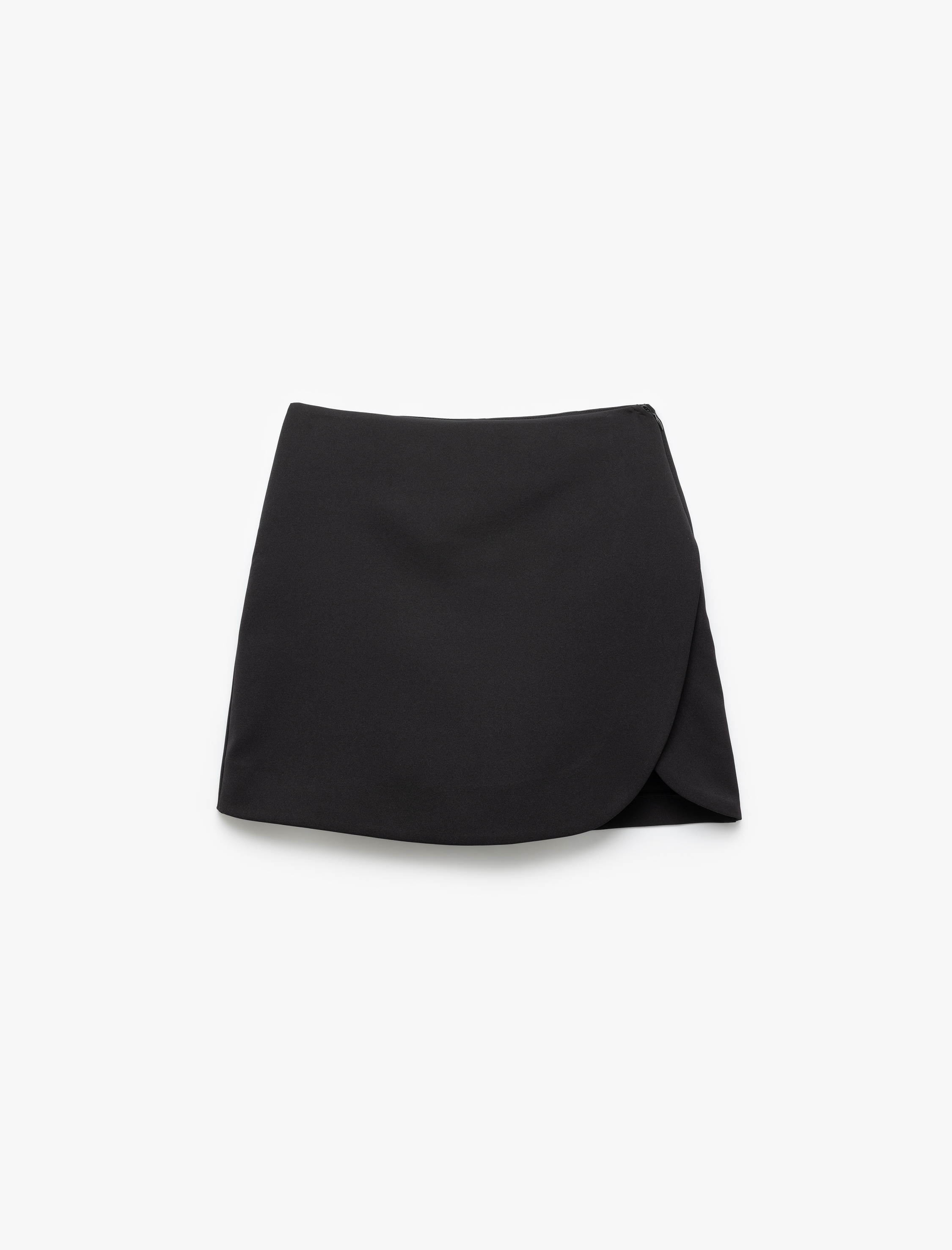   Asimetrik Kesim Kruvaze Mini Şort Etek