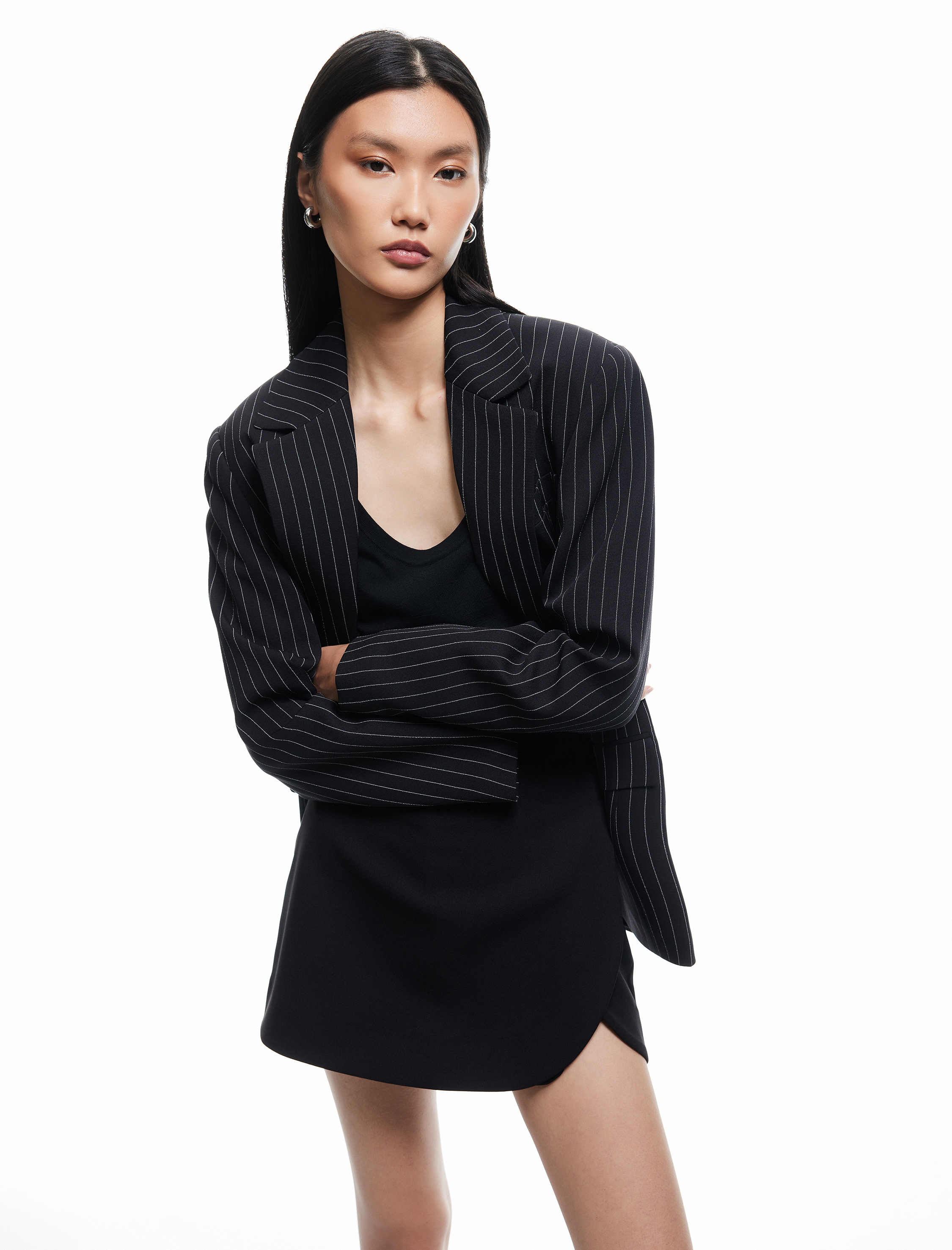   Asimetrik Kesim Kruvaze Mini Şort Etek