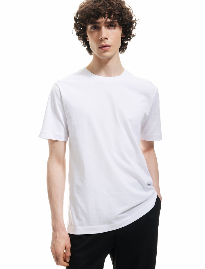  Pamuklu Kısa Kollu Bisiklet Yaka Basic Slim Fit Tişört