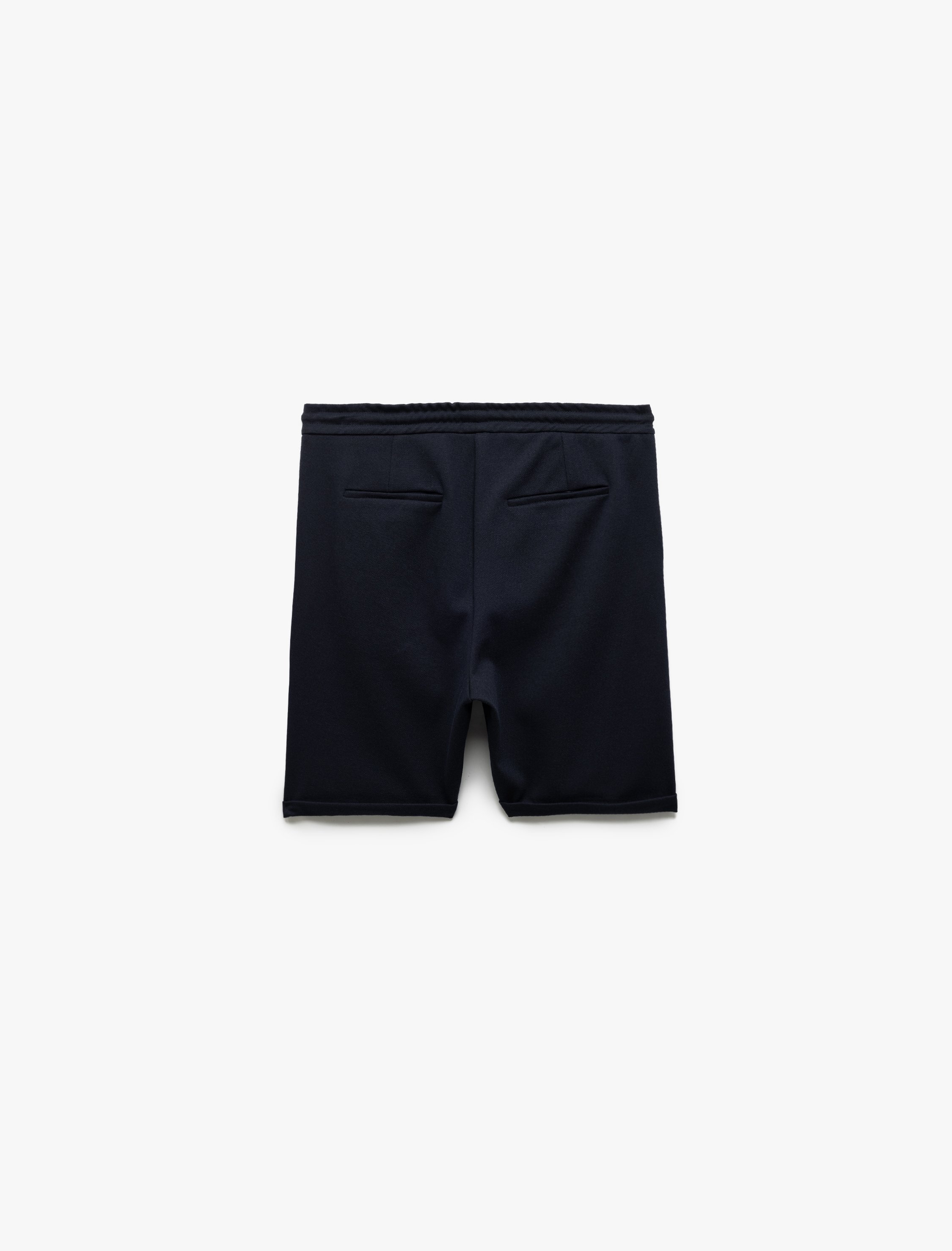 Bermuda Pike Kumaş Pileli Beli Bağcıklı Şort