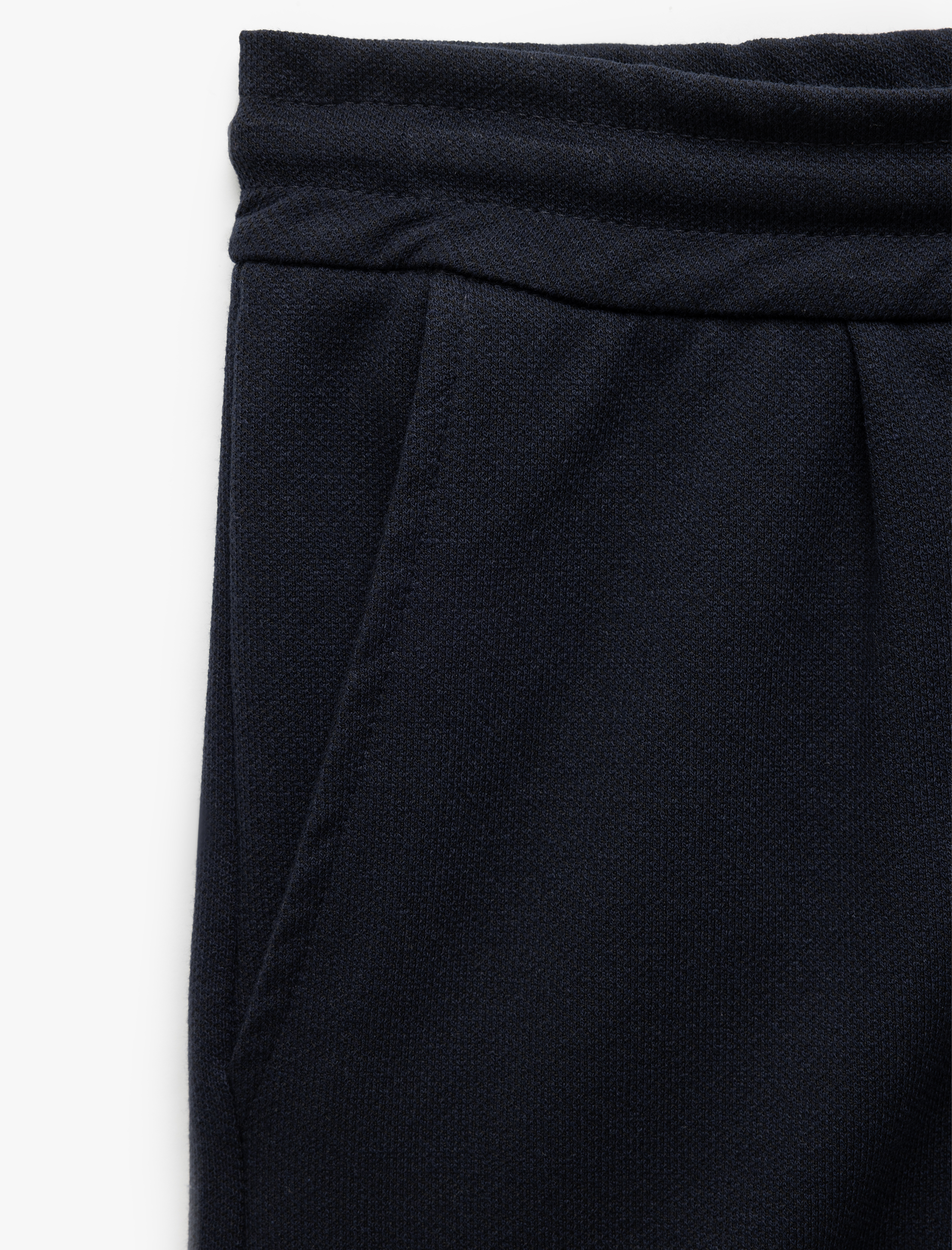 Bermuda Pike Kumaş Pileli Beli Bağcıklı Şort