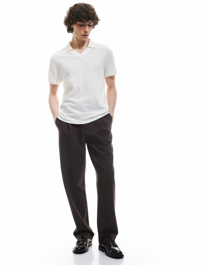  Dokulu Regular Fit Kısa Kollu V Yaka Polo Tişört