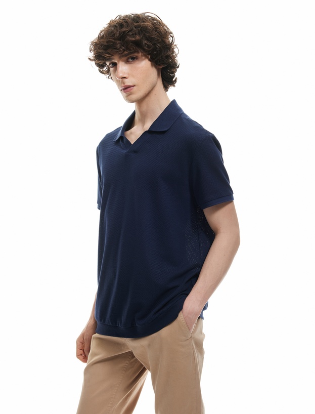 Dokulu Regular Fit Kısa Kollu V Yaka Polo Tişört_0