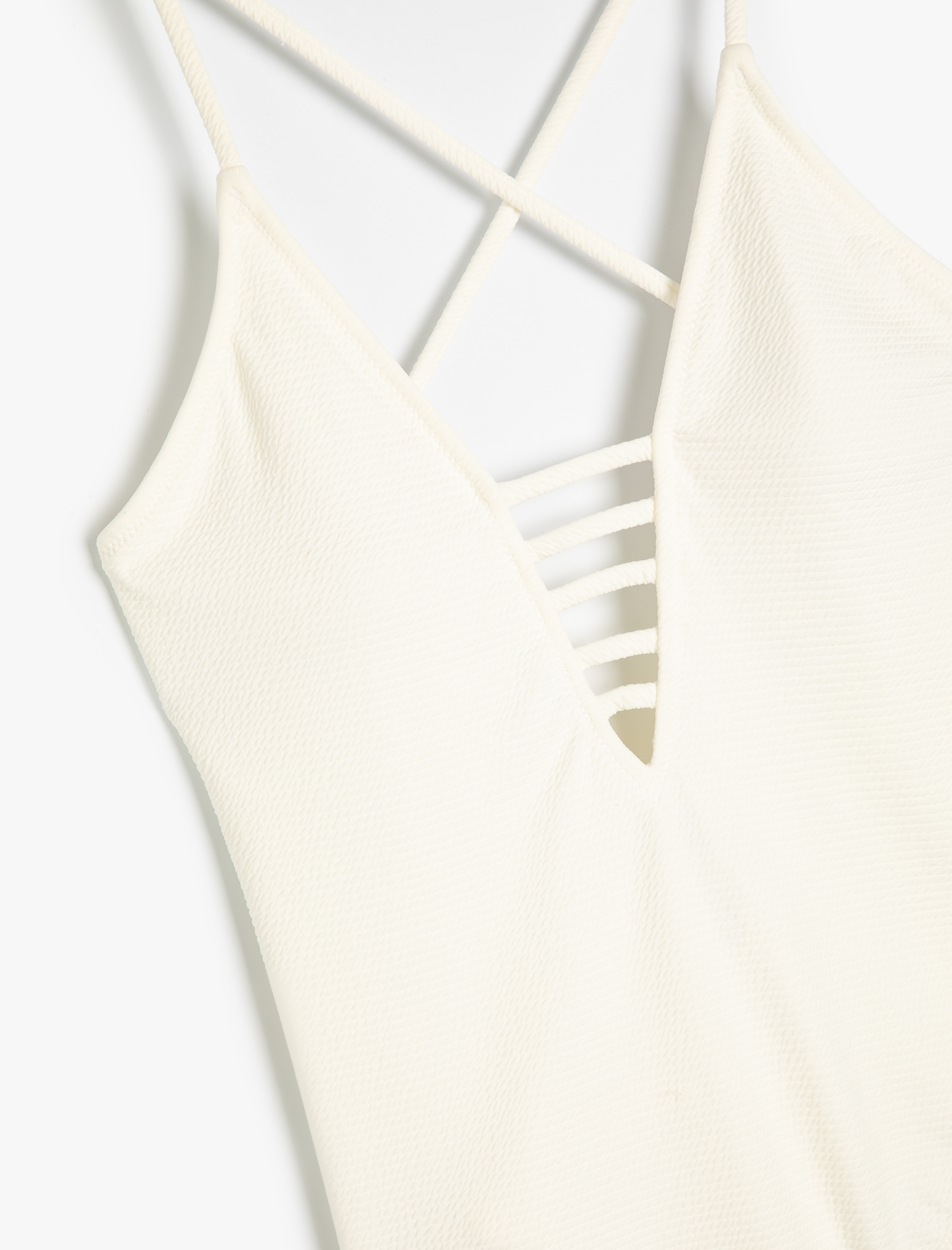   Derin V Yaka Mayo Biye Detaylı Dokulu Askılı Kaplı