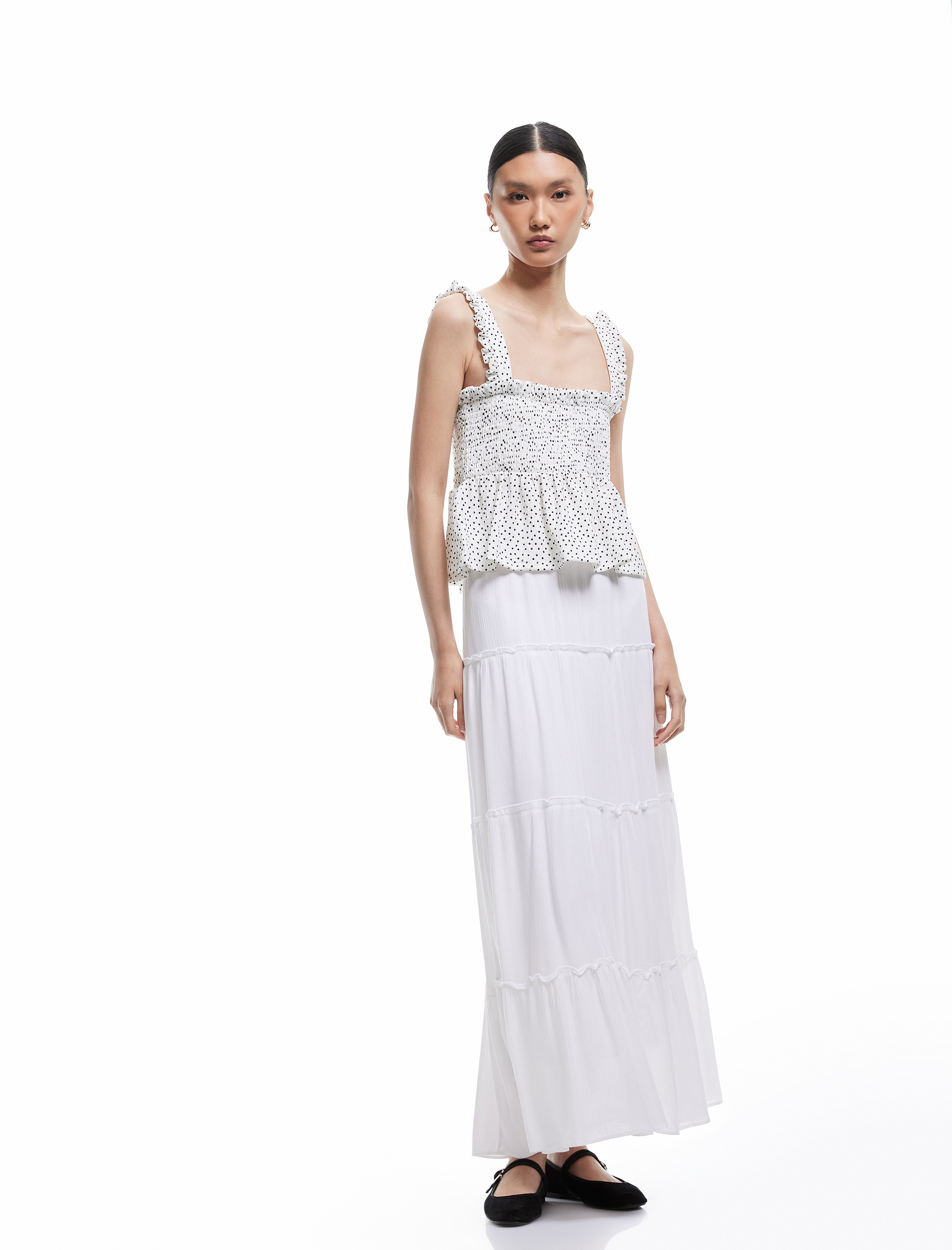   Gipeli Kare Yaka Kolsuz Puantiyeli Askılı Fırfırlı Bluz