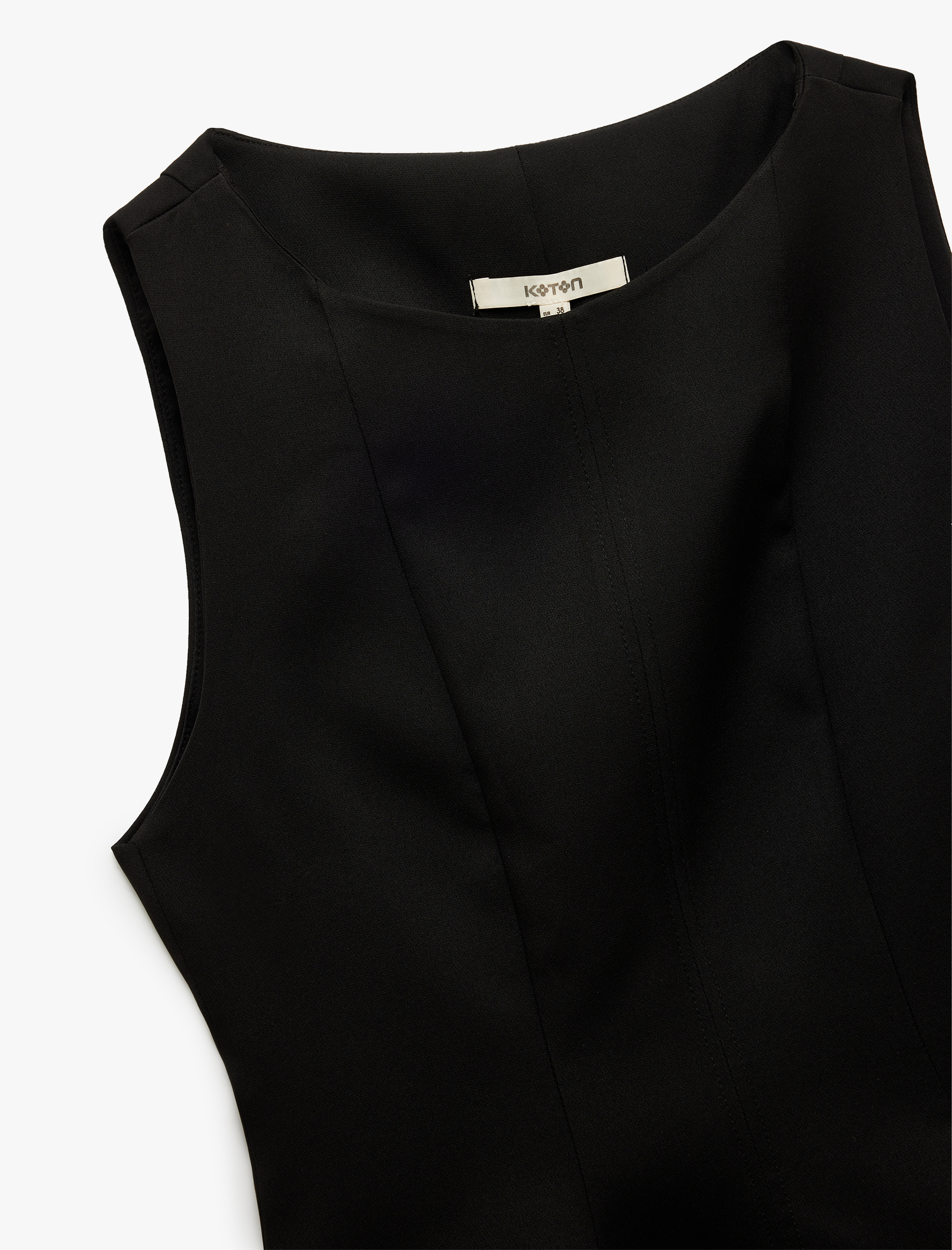   Peplum Kesim Yuvarlak Yaka Kolsuz Bluz