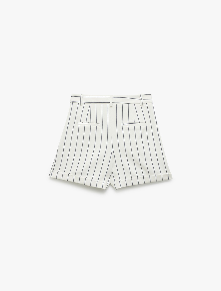  Koton X Sima Tarkan - Çizgili Pile Detaylı Yüksek Bel Cepli Mini Şort