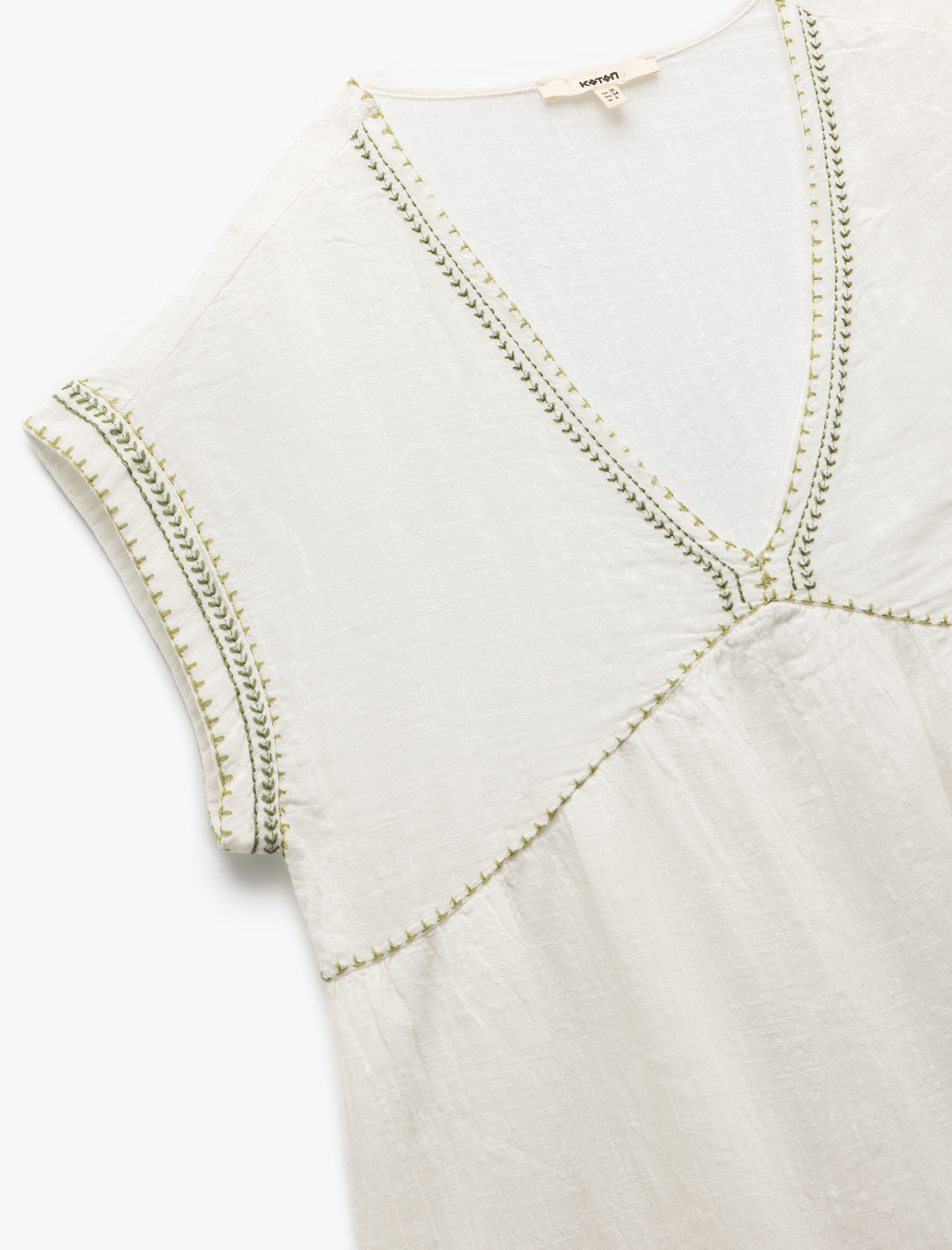 Rahat Kalıp Pamuklu Nakış Detaylı Kısa Kollu V Yaka Mini Elbise